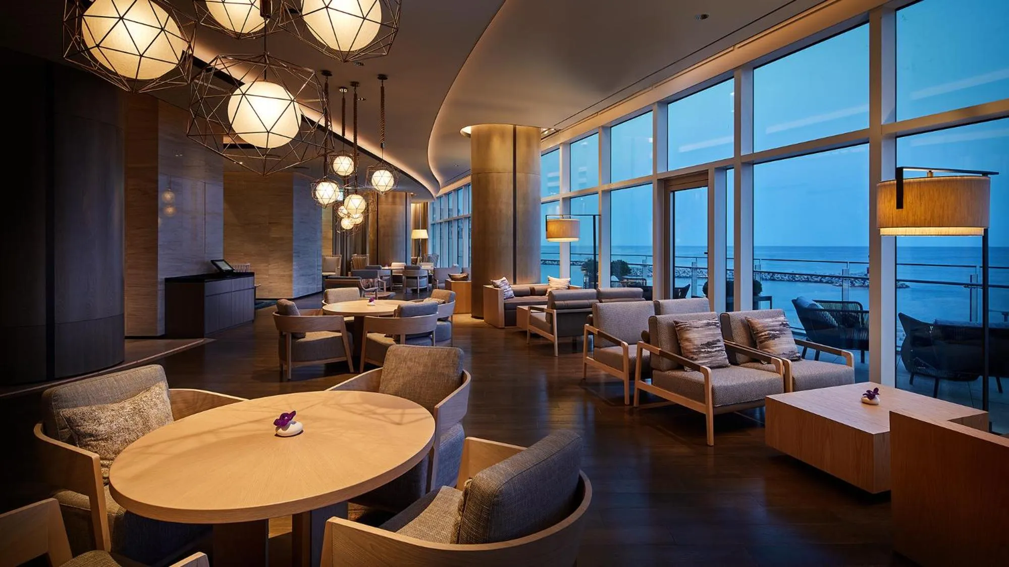 Lounge or bar in Signiel Busan