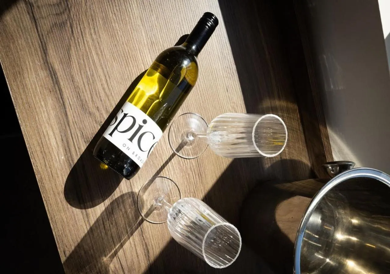 Alcoholic drinks in Spice On Broadway