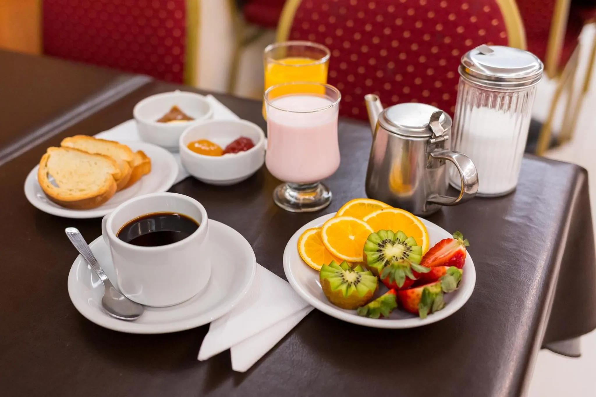 Continental breakfast in Estocolmo Hotel by bund