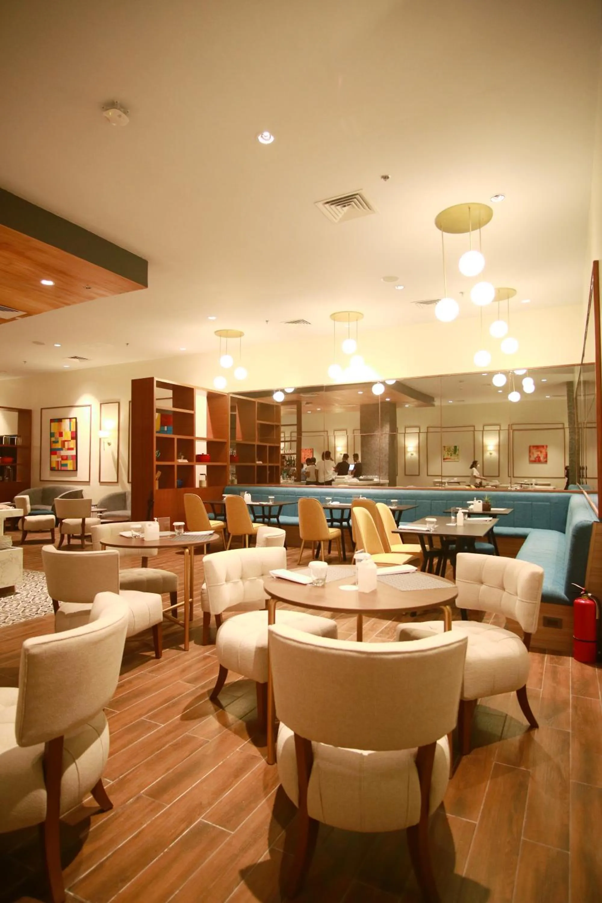 Restaurant/places to eat in Summit Hotel Naga