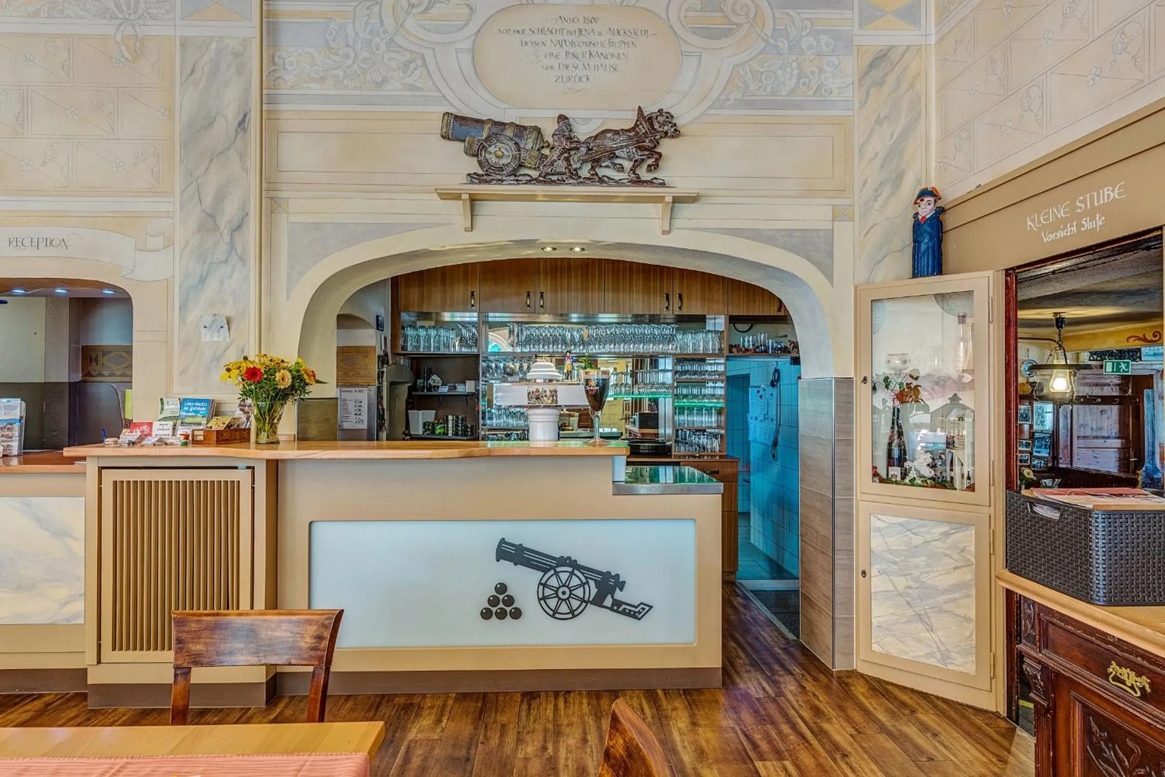 Restaurant/places to eat in Hotel zur Kanone