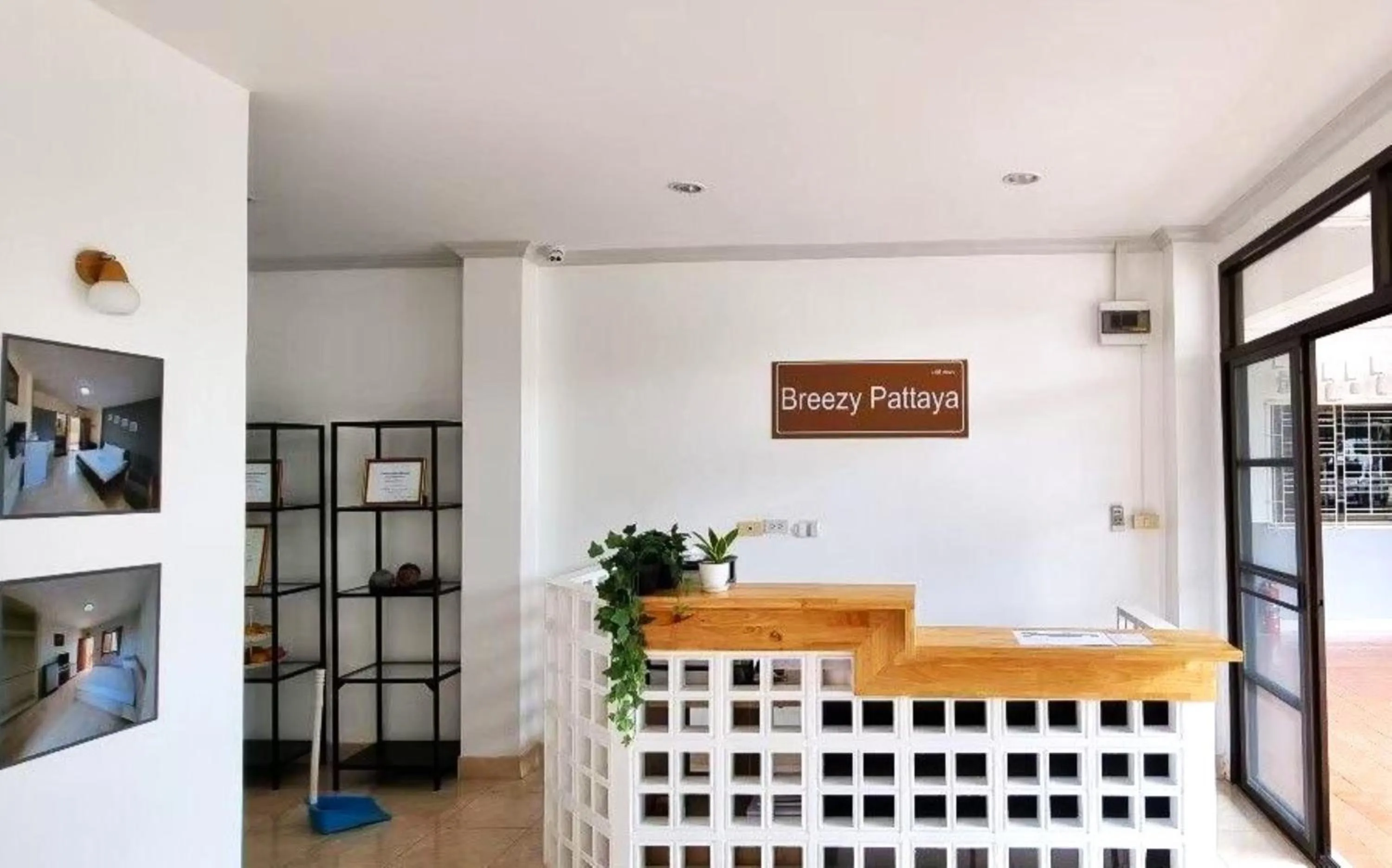 Lobby or reception in Breezy Pattaya