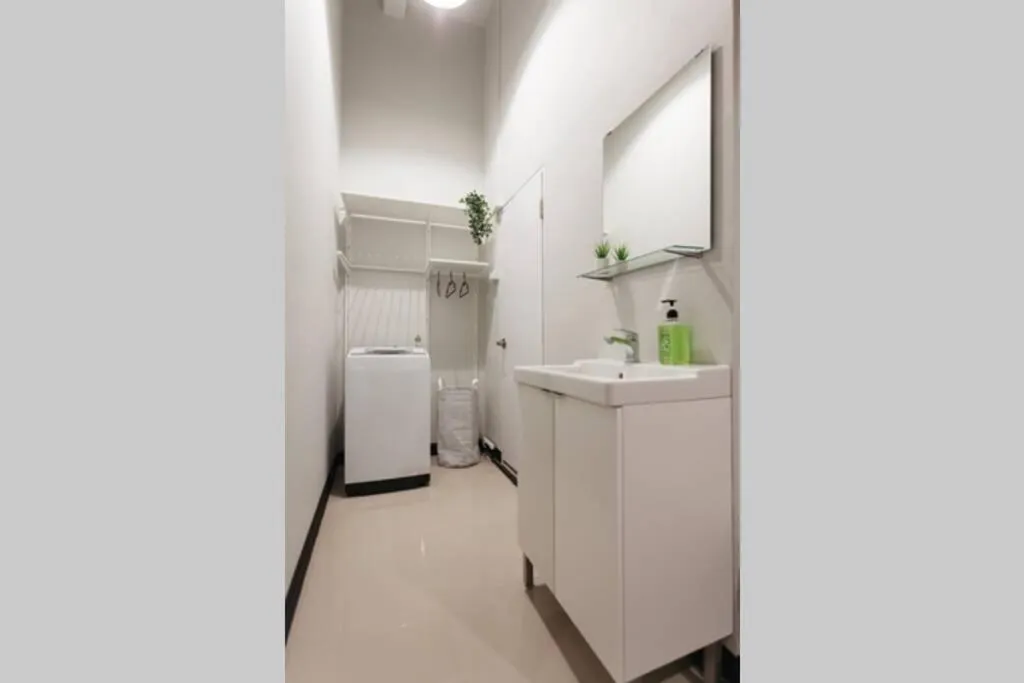 S1 Large Duplex Silom 3 Beds, Full Kitchen WIFI