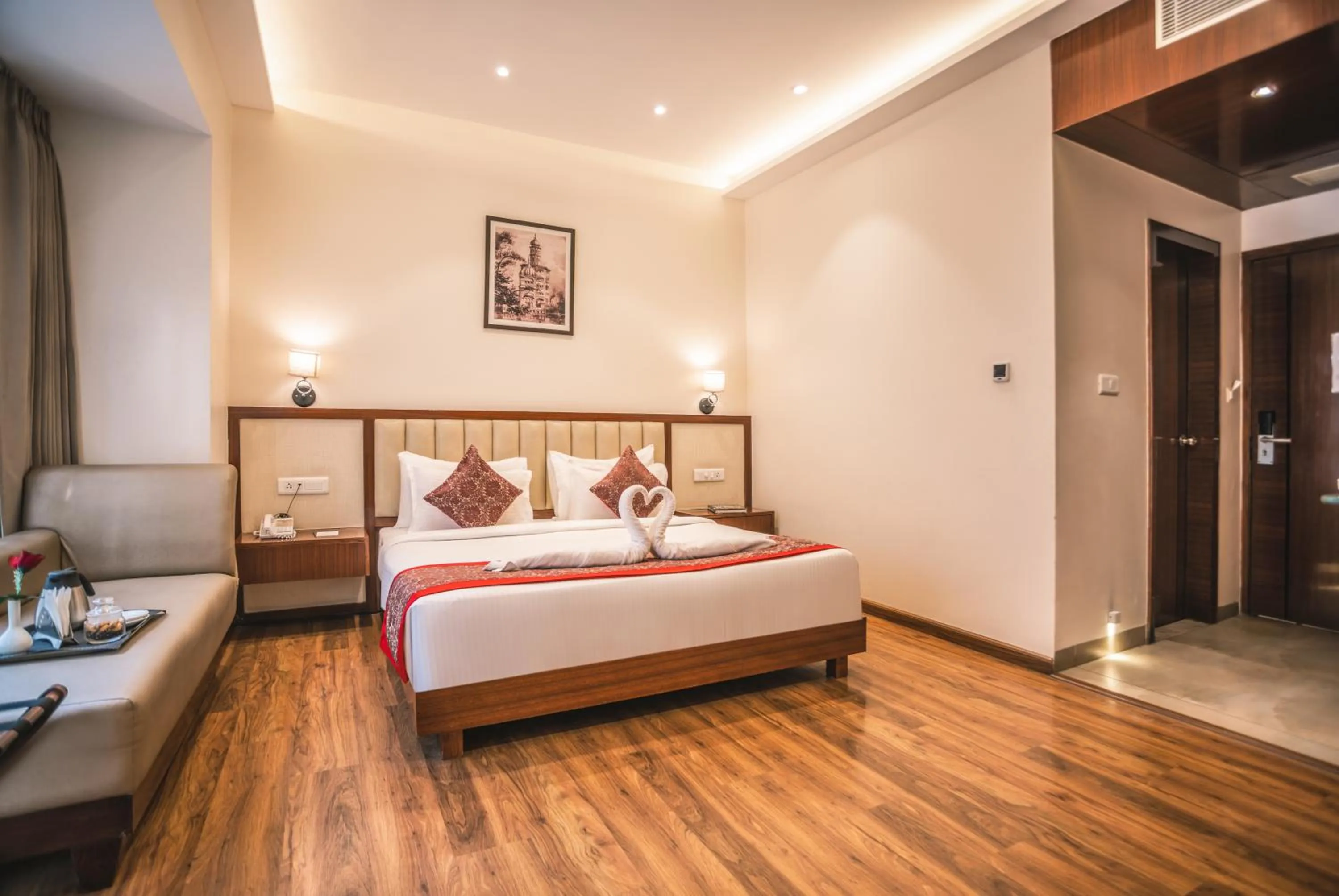 Bedroom, Bed in Amritara Sadka Amritsar