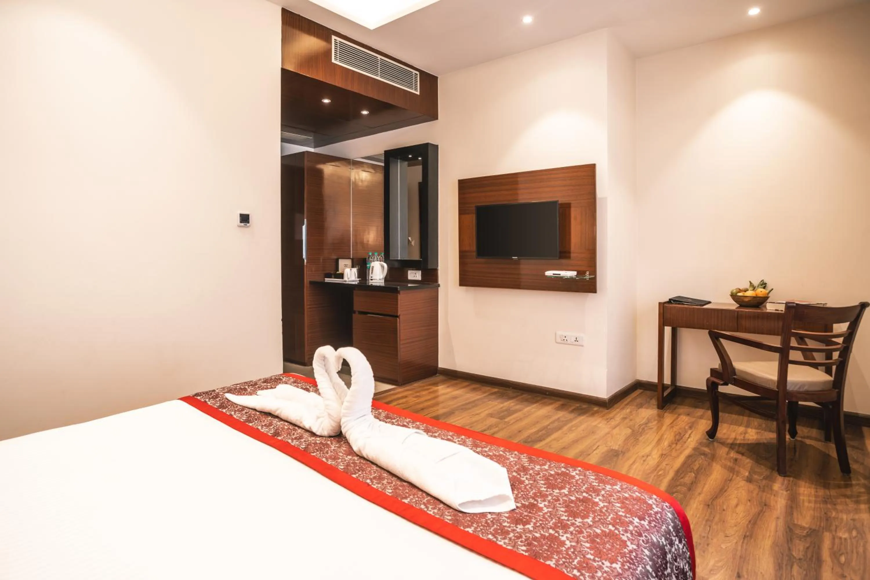 TV and multimedia, Bed in Amritara Sadka Amritsar