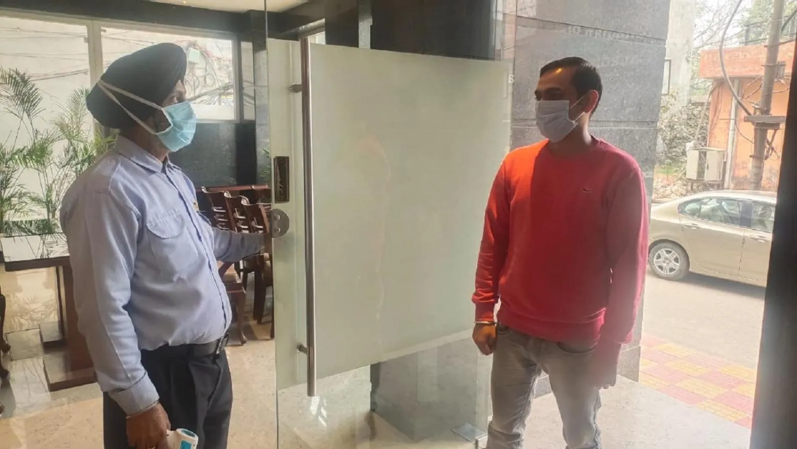 People in Amritara Sadka Amritsar