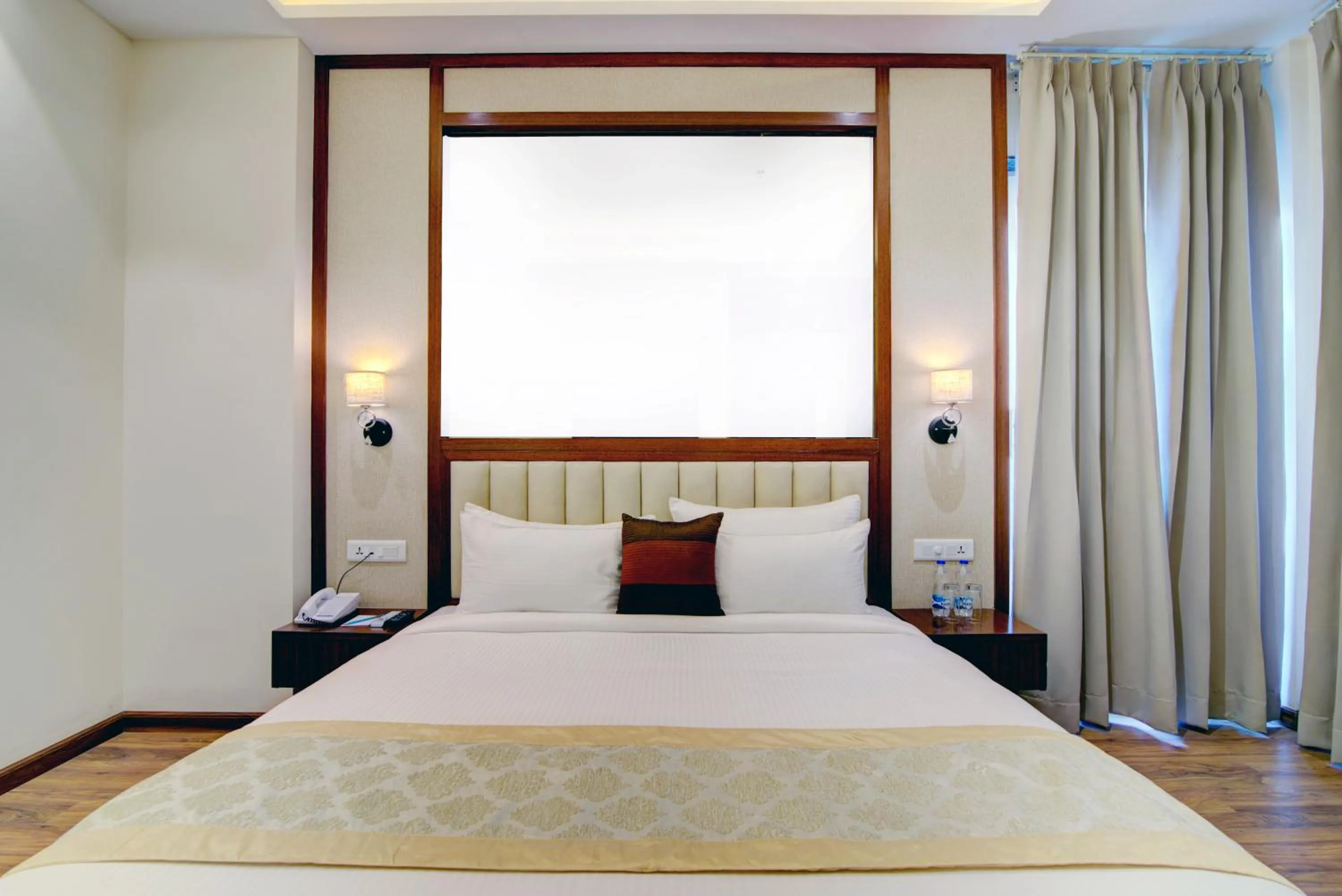 Bed in Amritara Sadka Amritsar