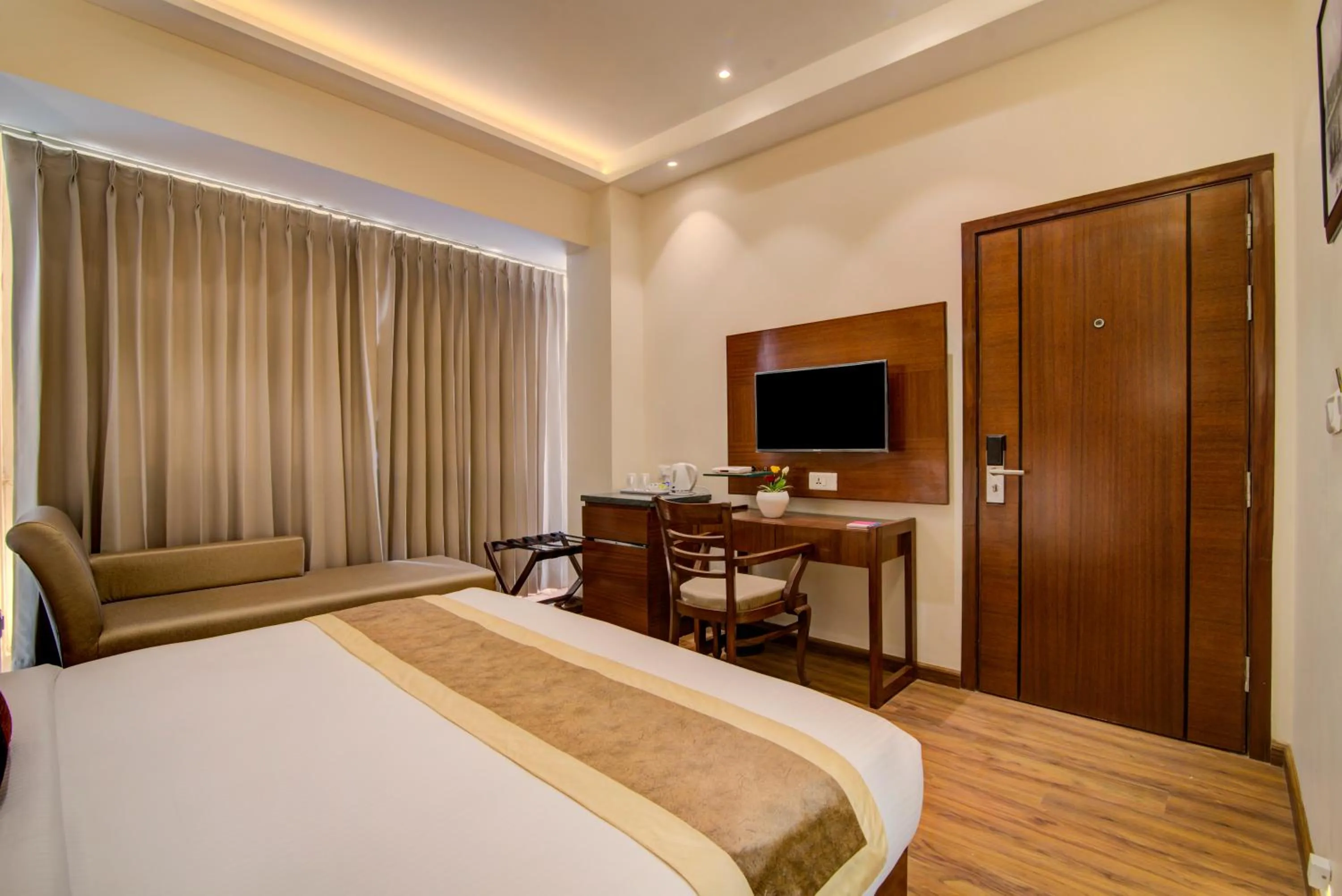 Bed in Amritara Sadka Amritsar