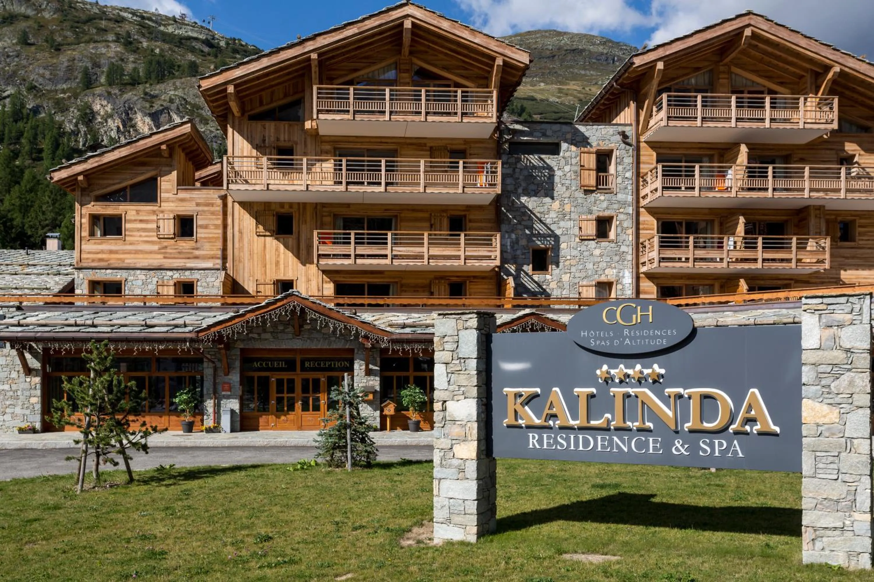 Facade/entrance in CGH Résidences & Spas Kalinda