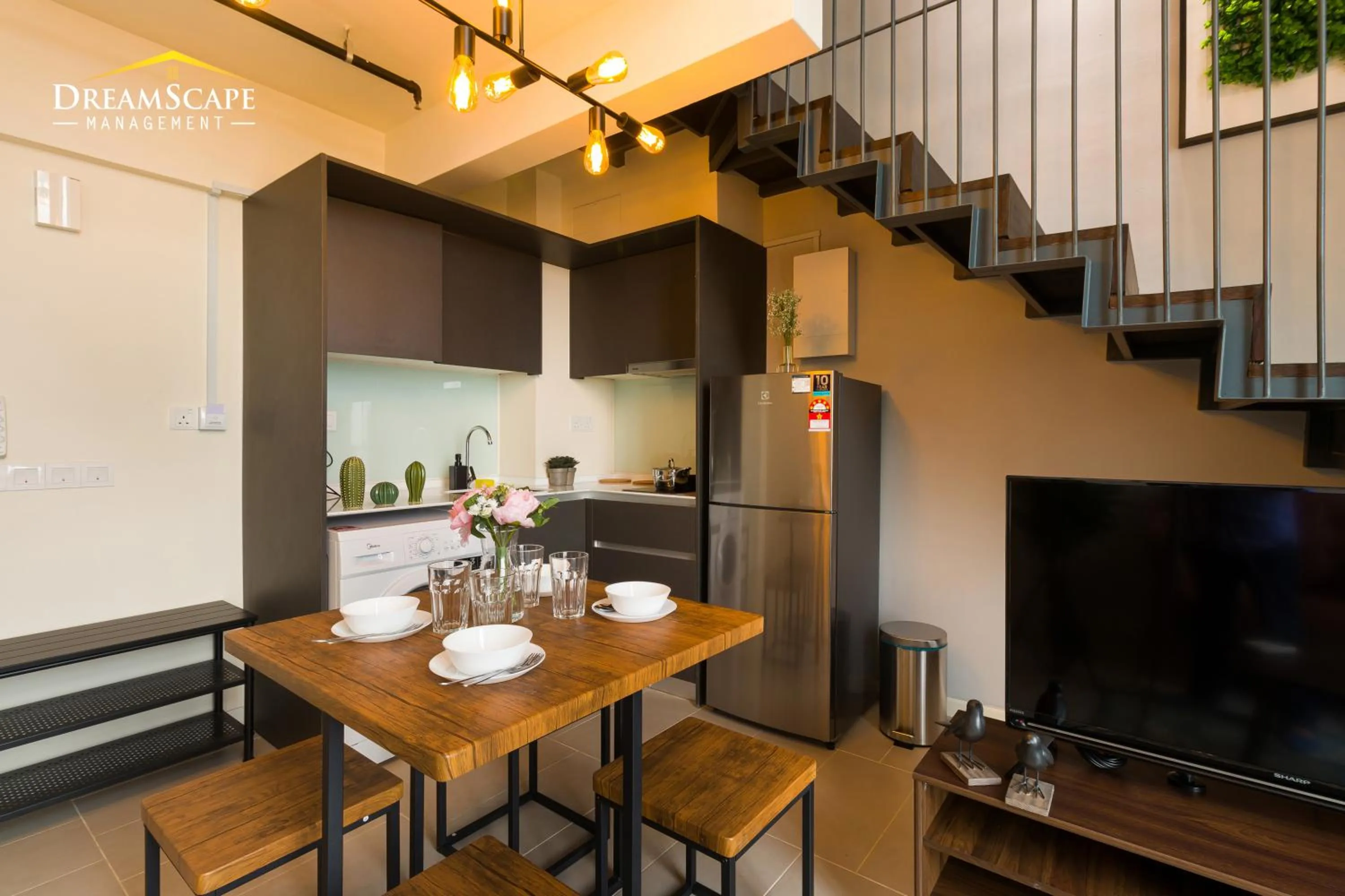 Kitchen or kitchenette in Tamarind Suite by DreamScape