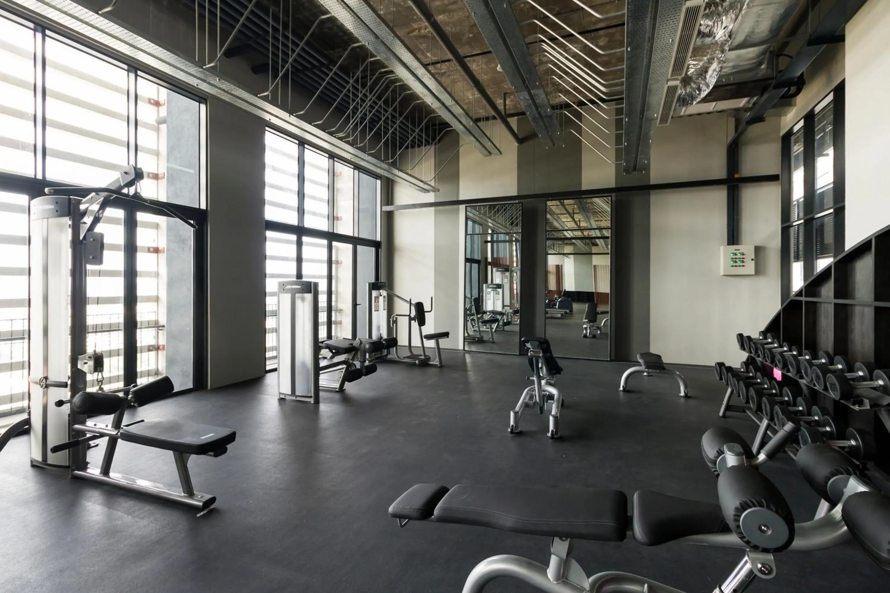 Fitness centre/facilities in Tamarind Suite by DreamScape