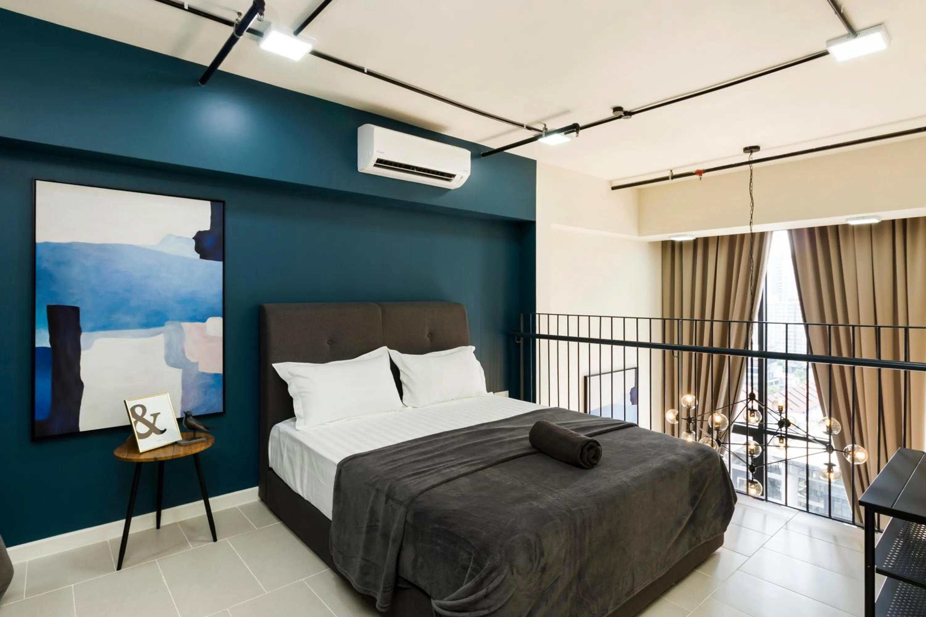 Bedroom, Bed in Tamarind Suite by DreamScape