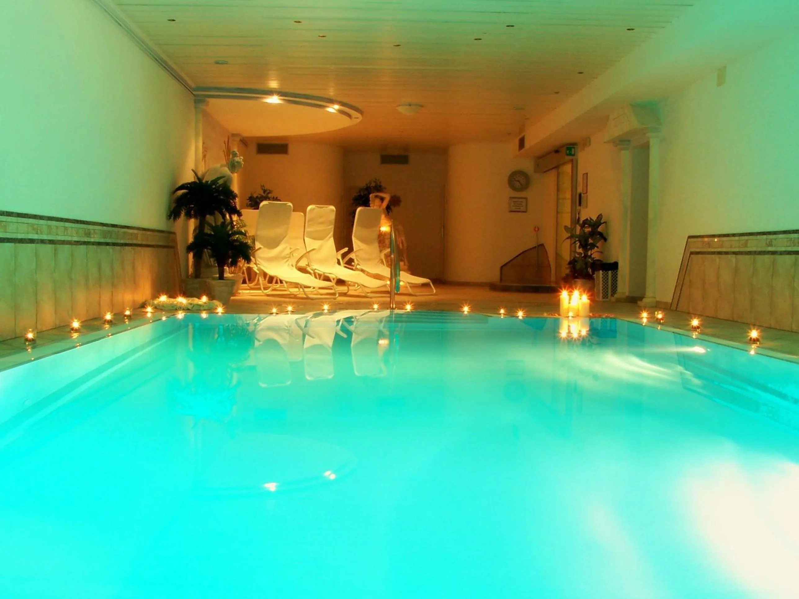 Swimming pool in Hotel Etschquelle