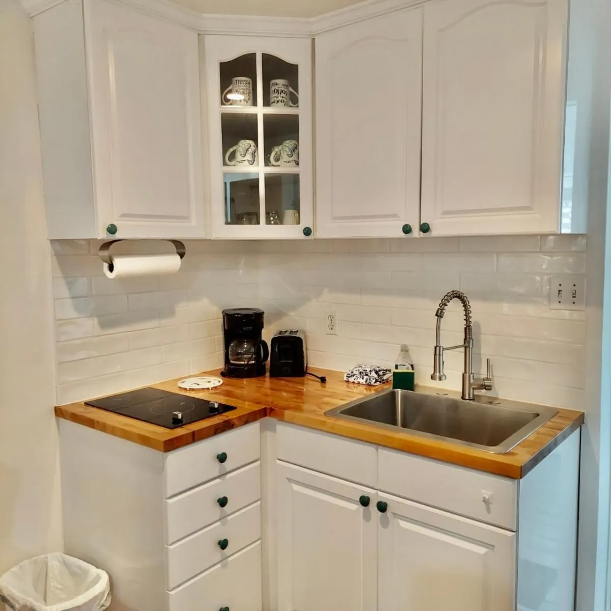 Twins Inn & Apartments