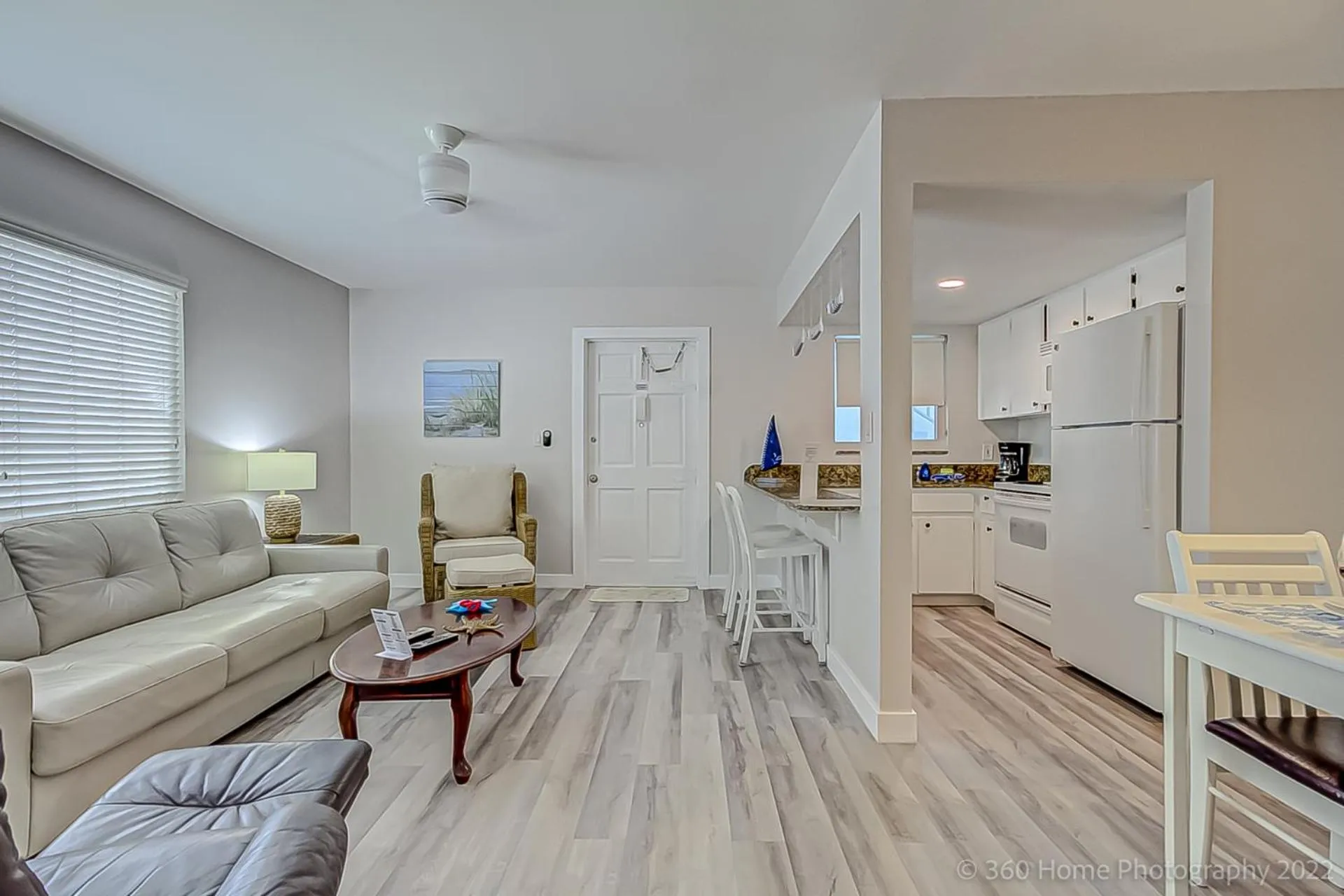 Kitchen or kitchenette in Twins Inn & Apartments