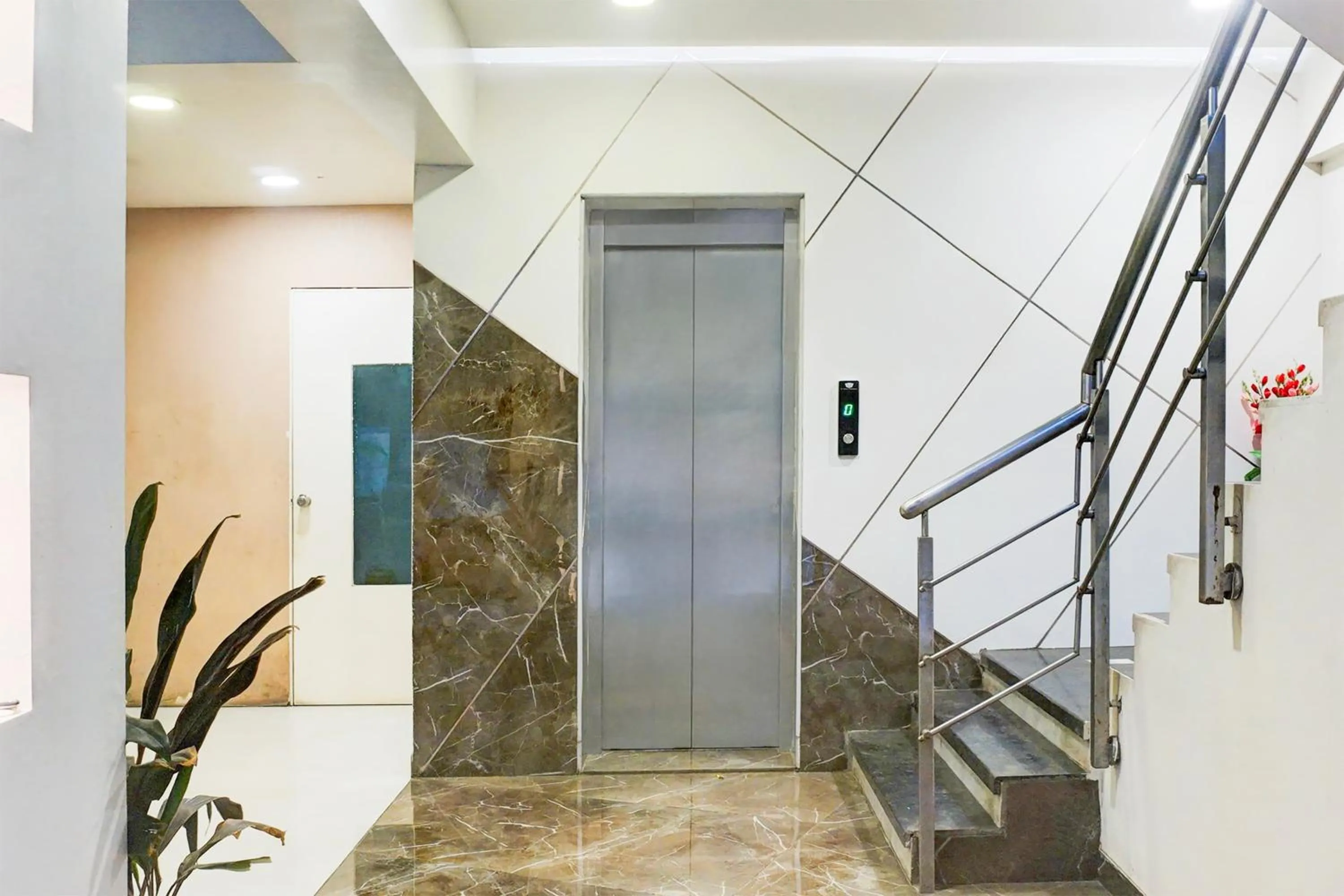 Lobby or reception in Super Townhouse Oak Viman Nagar Formerly Kuber Inn