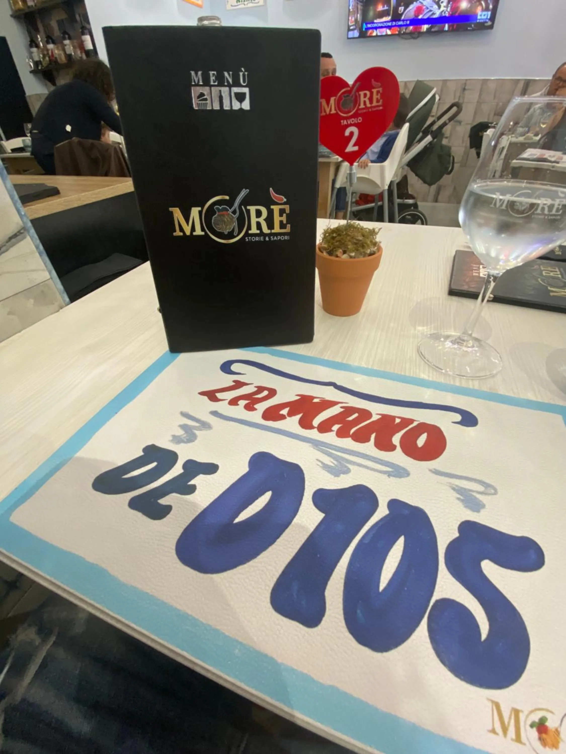 Restaurant/places to eat in B&b Napoli da vivere