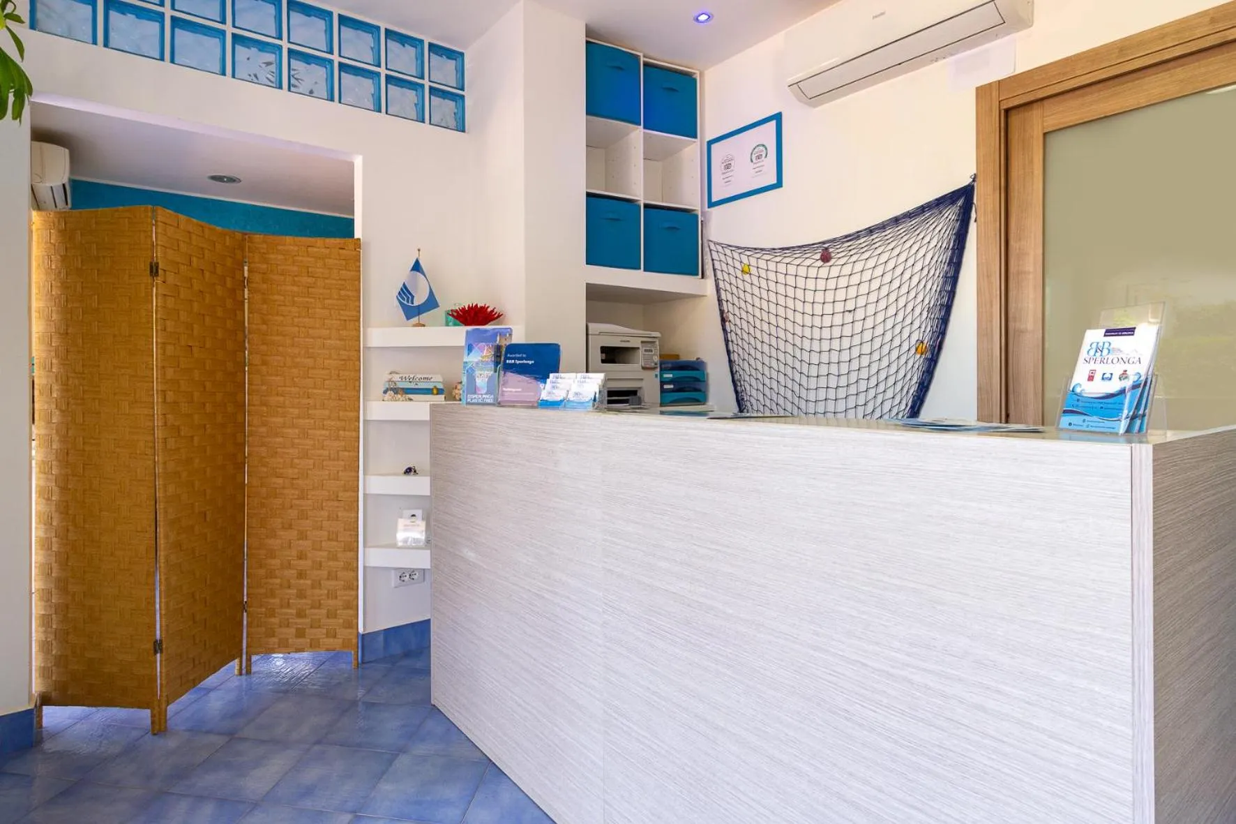 Lobby or reception in B&B Sperlonga