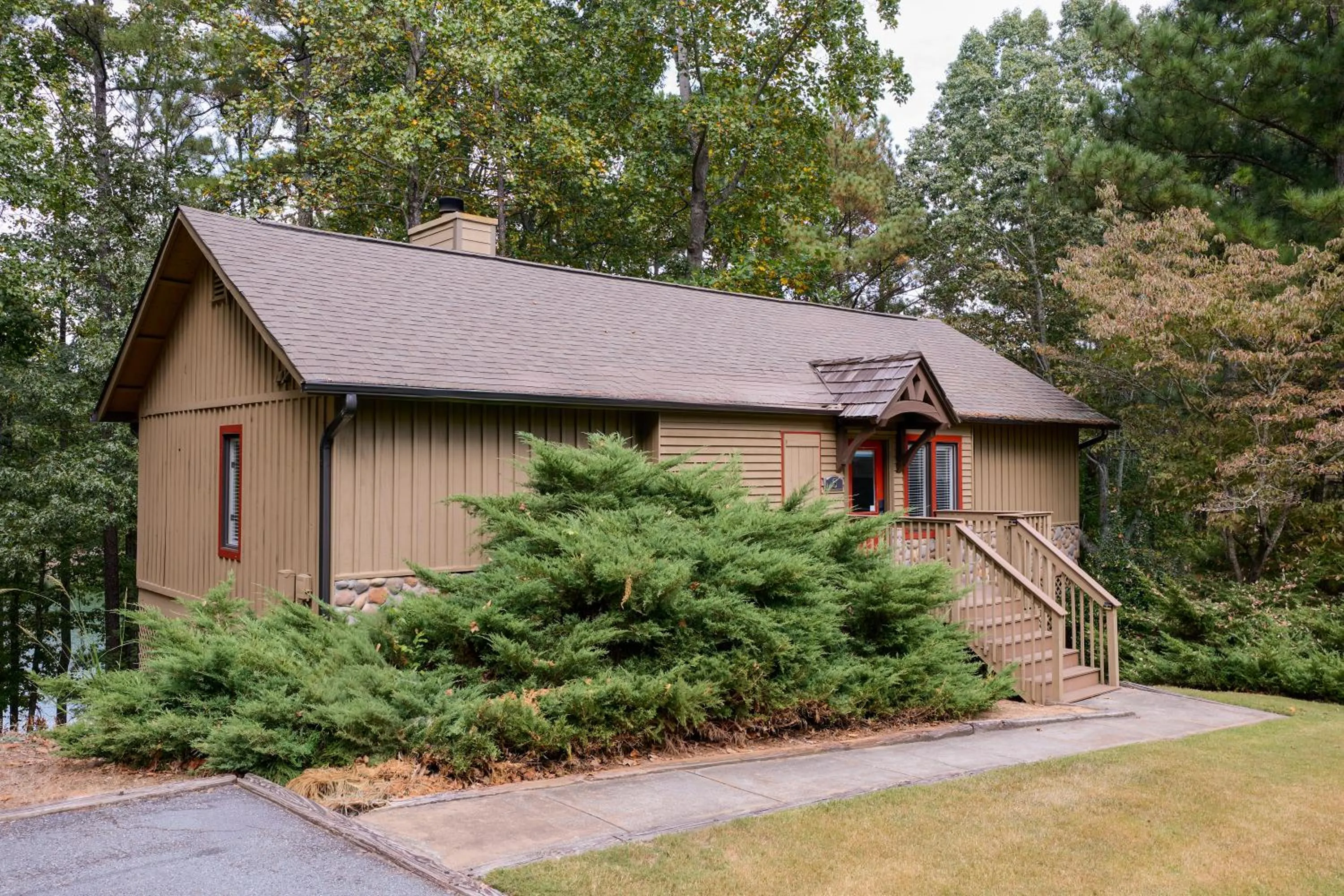 Property building in Lanier Islands Legacy Lodge