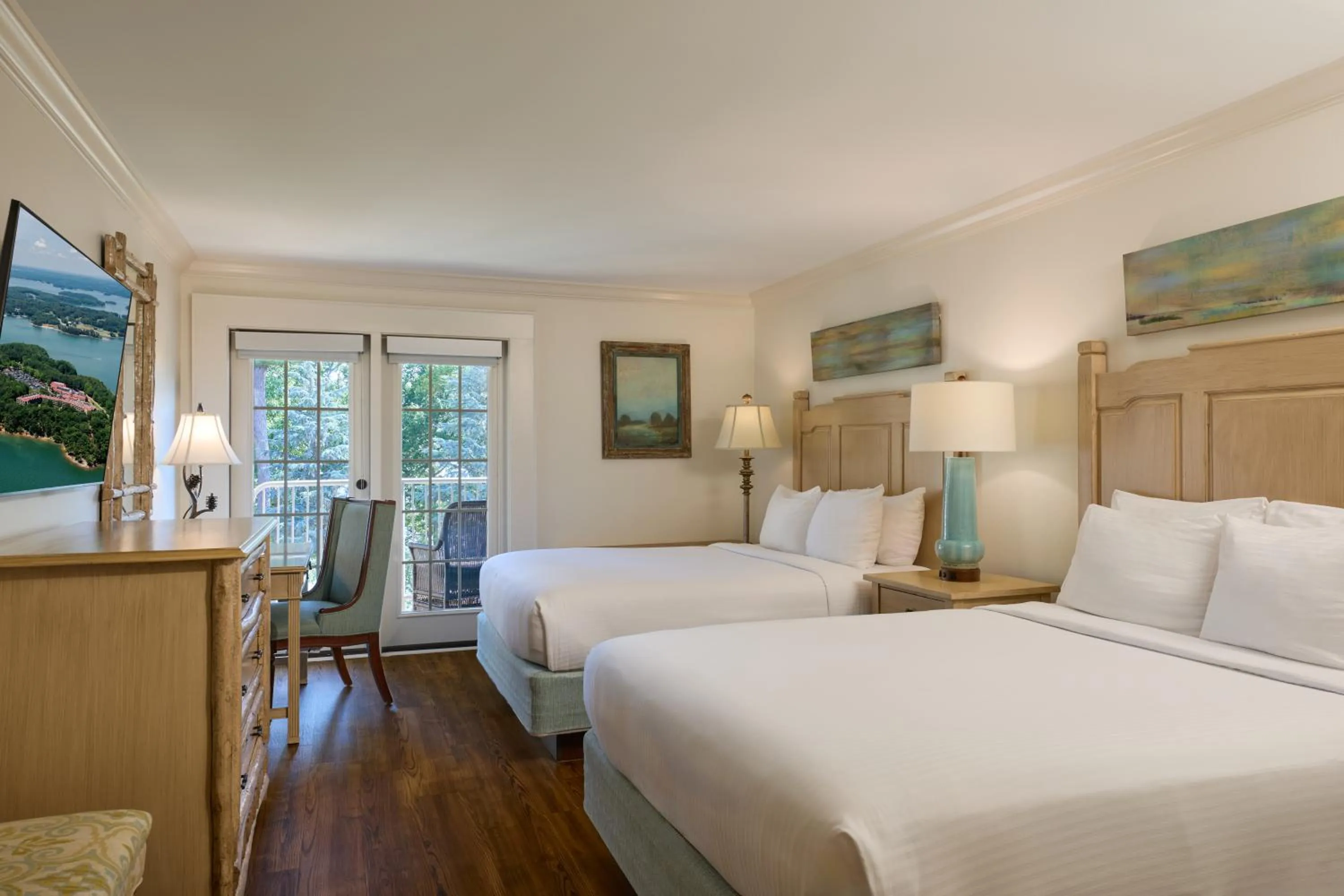 Bedroom, Bed in Lanier Islands Legacy Lodge