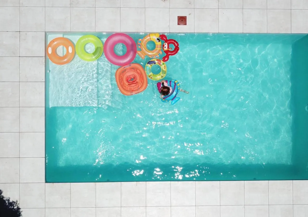 Pool view in The View