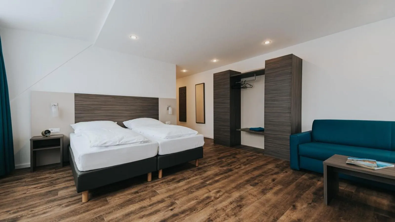 Photo of the whole room, Bed in Hotel Restaurant Adria Stuben Brühl