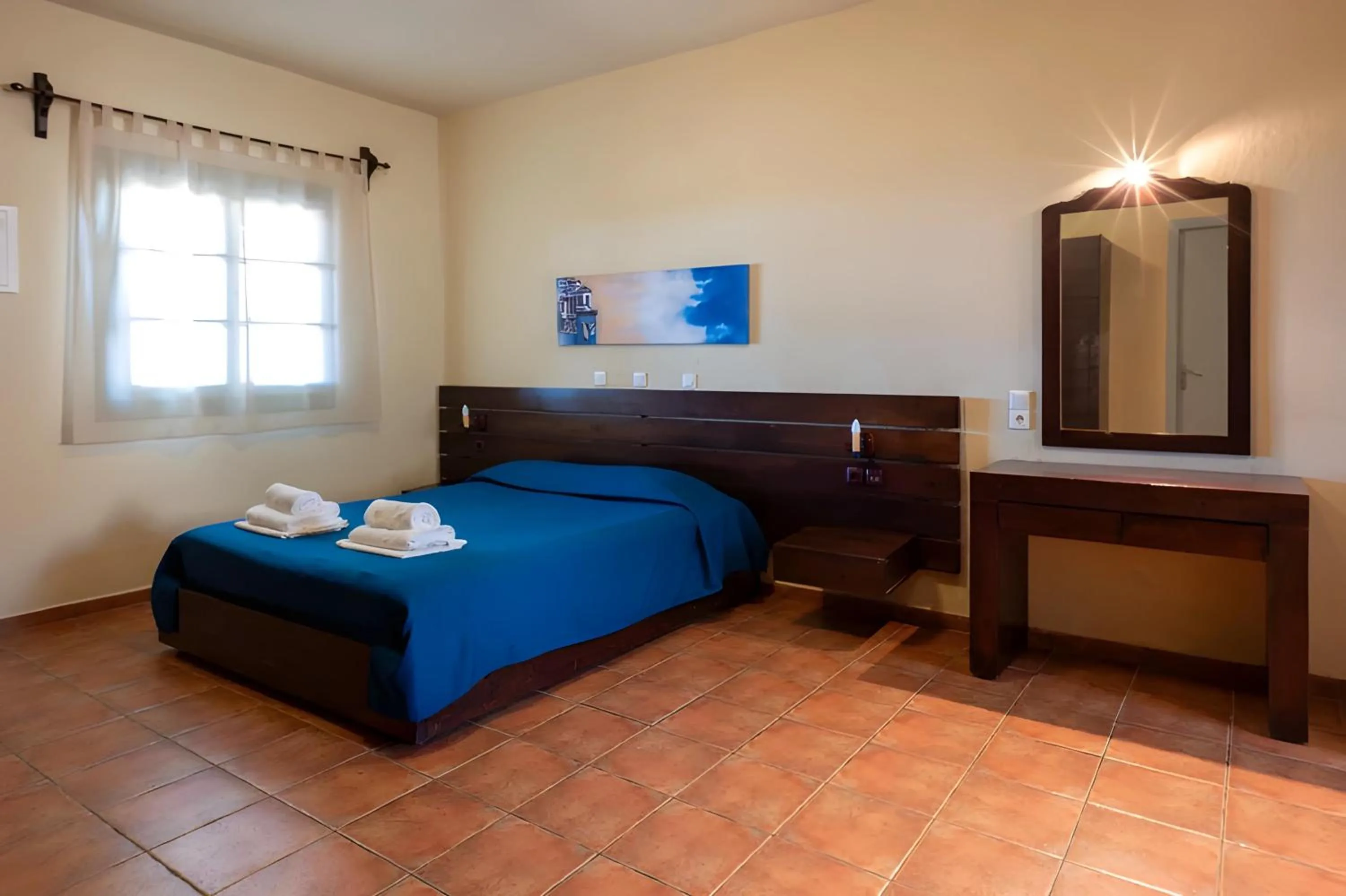 Bedroom, Bed in Mandilada Village