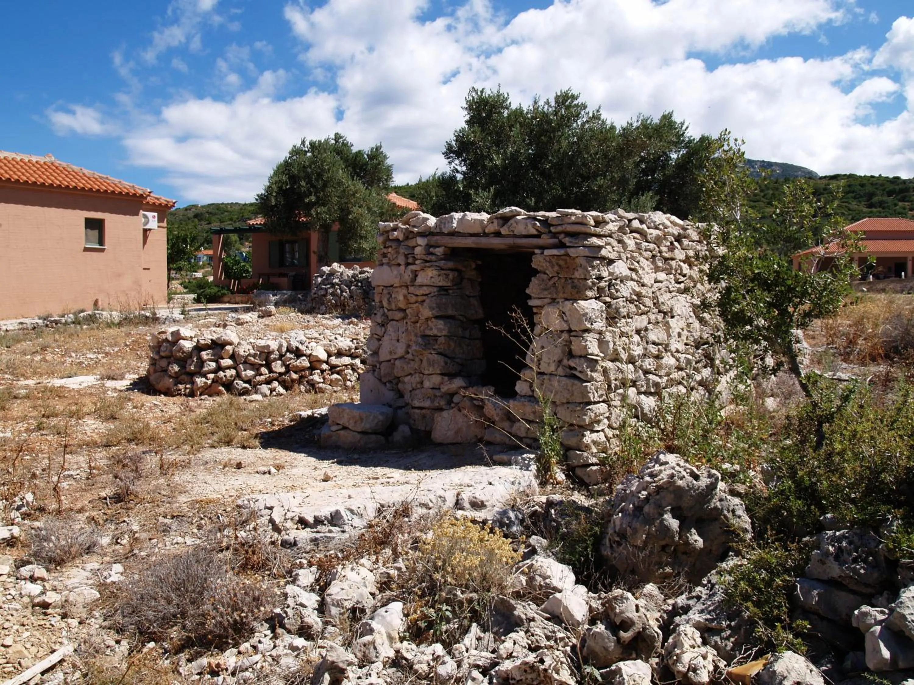 Property building in Mandilada Village