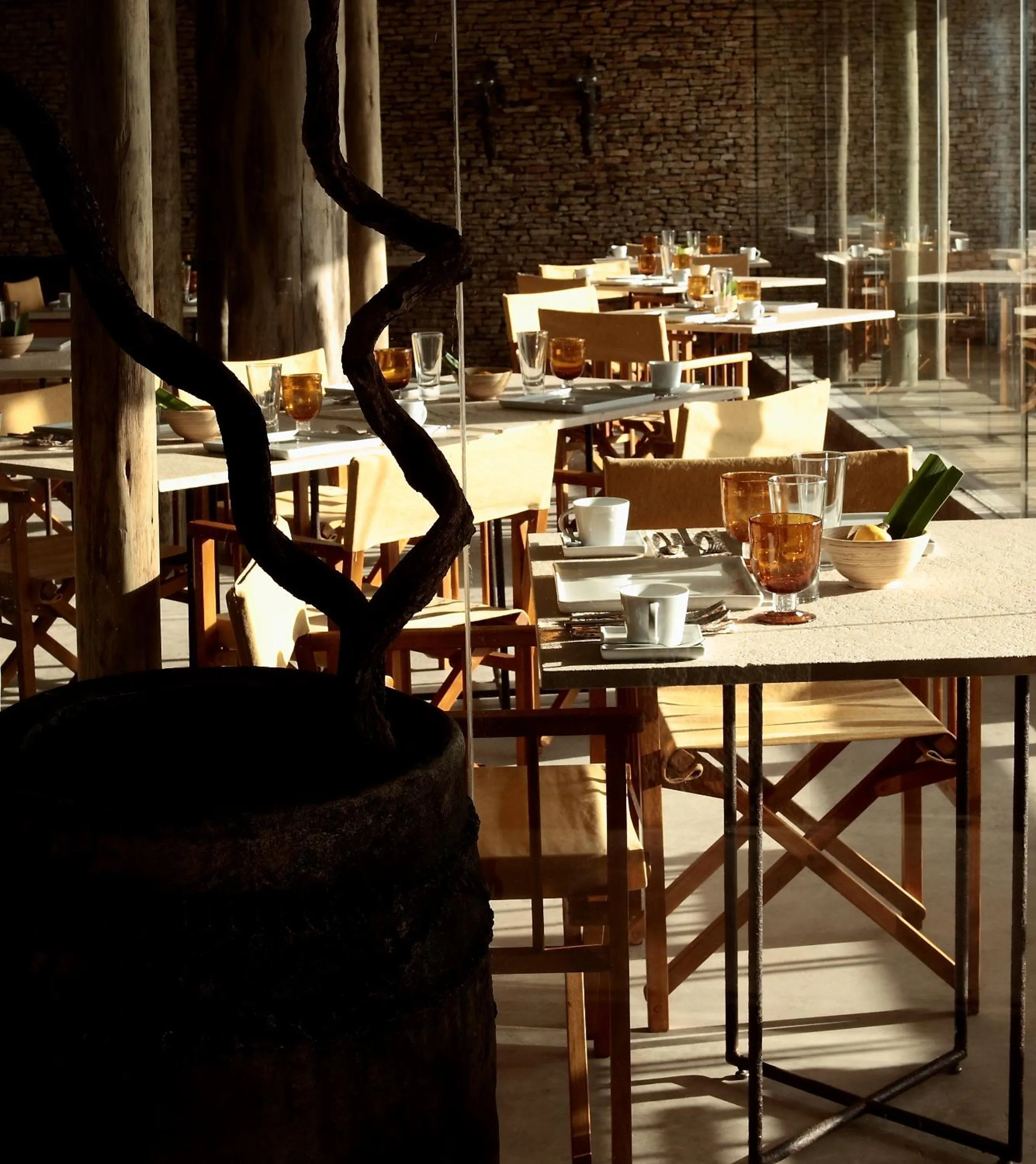 Restaurant/places to eat in Kenoa Exclusive Beach Spa & Resort