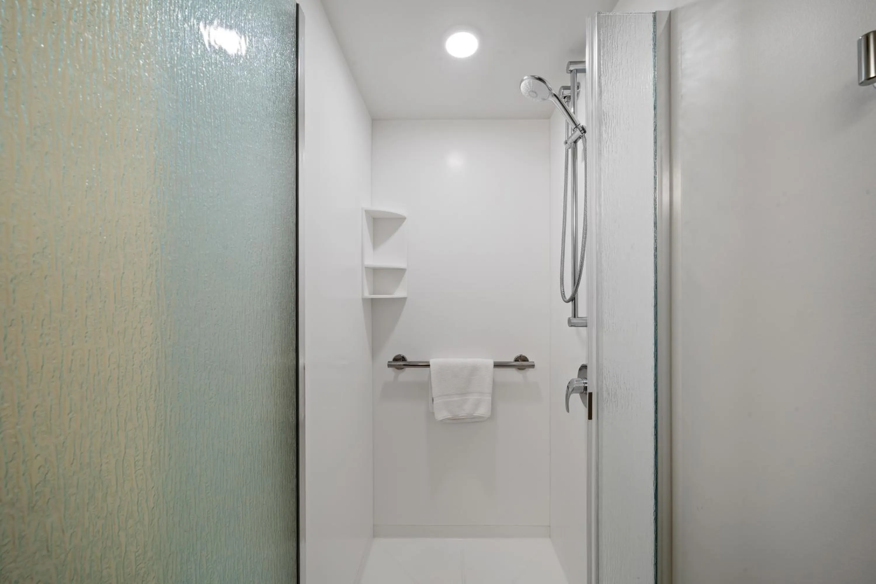 Shower in Kahana Falls Resort