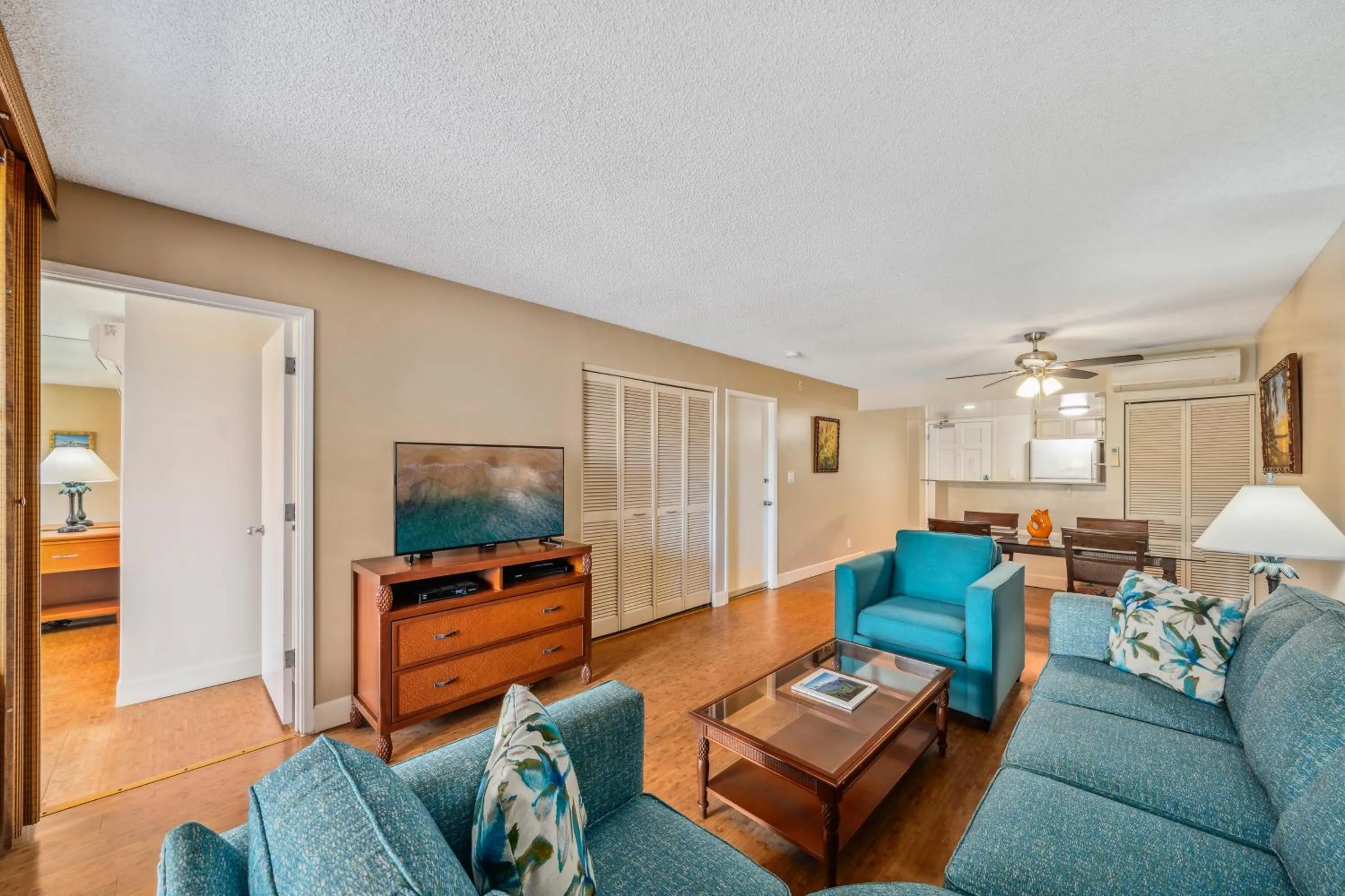 TV and multimedia in Kahana Falls Resort