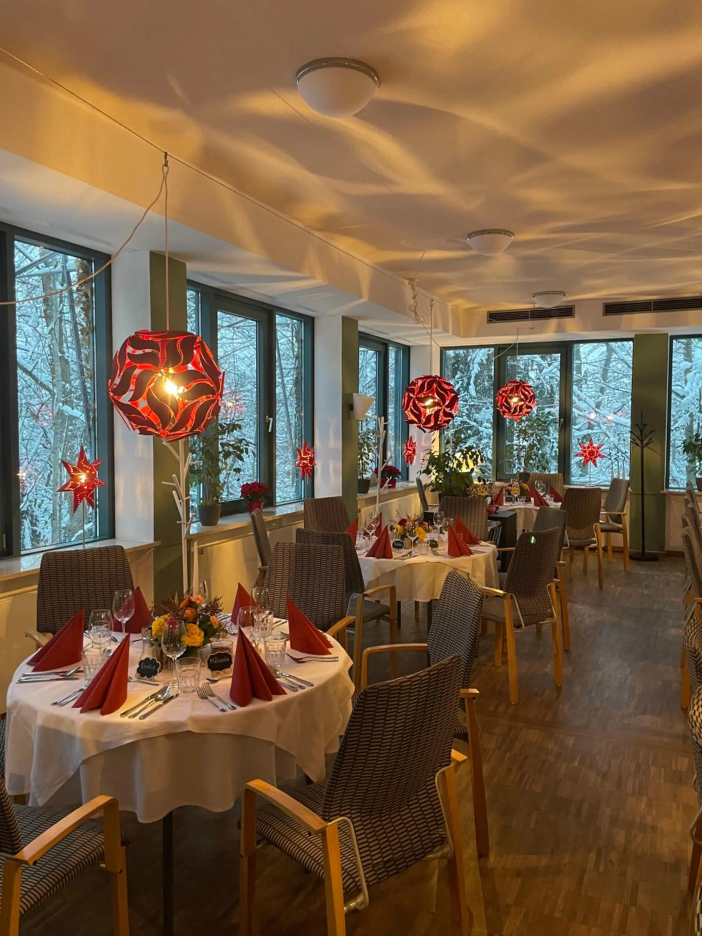 Restaurant/places to eat in Luisenburg Resort