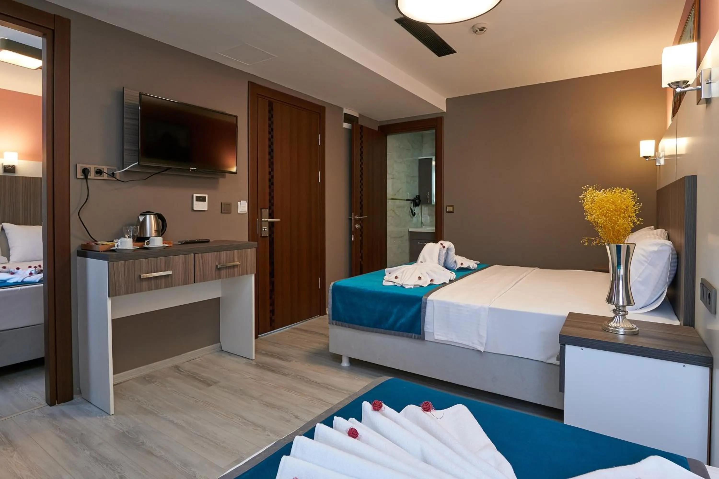 Bed in Renzo Hotel - Special Category