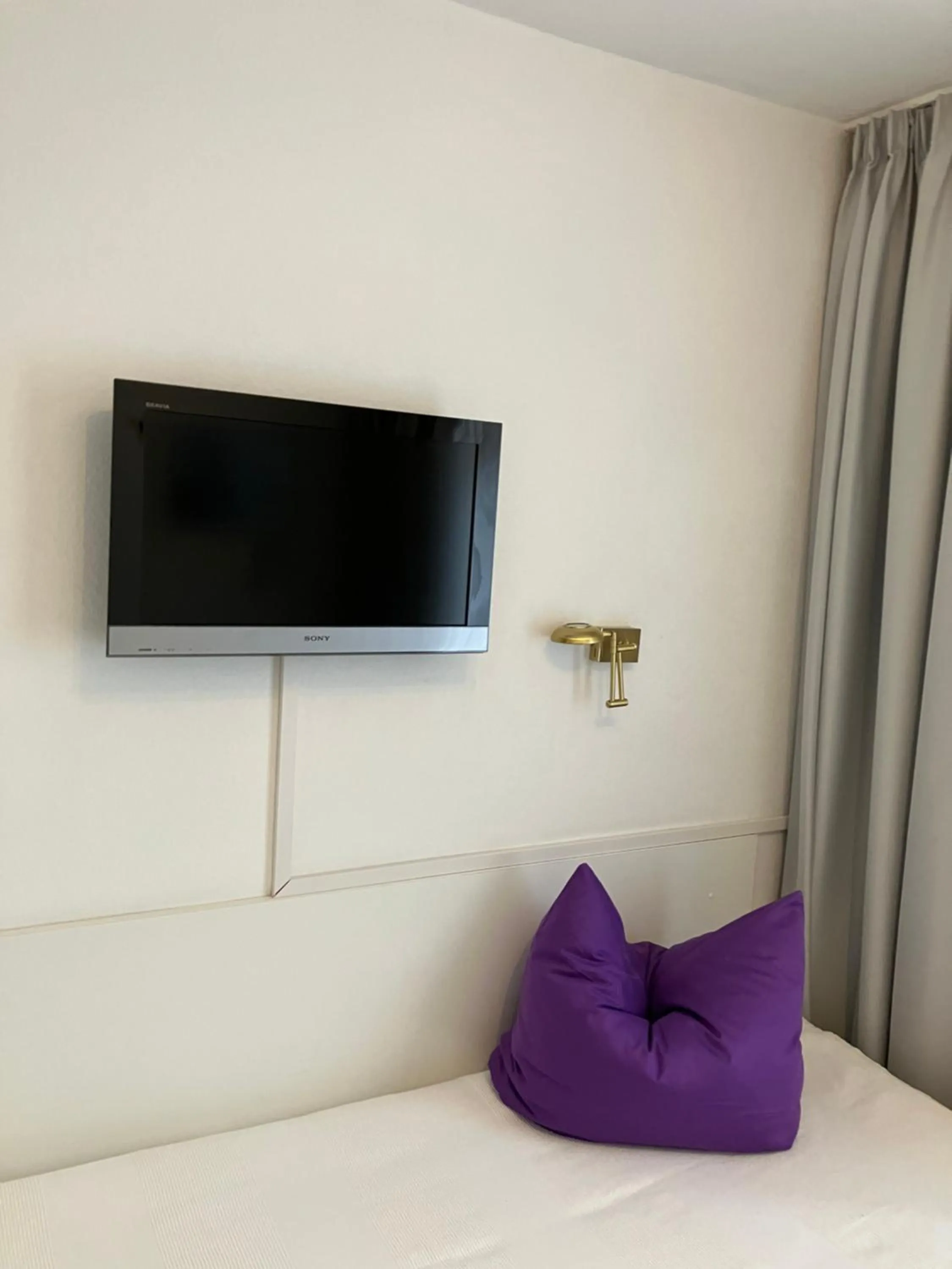 TV and multimedia, Bed in Hotel Occam