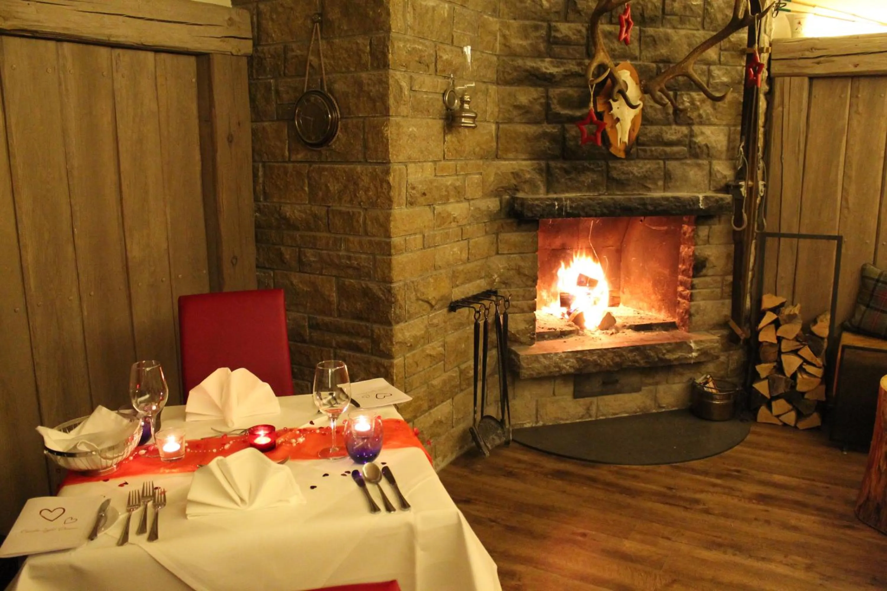 Restaurant/places to eat in Hotel am Hopfensee