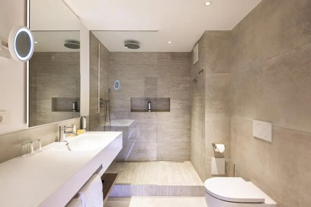 Bathroom in Hotel am Hopfensee