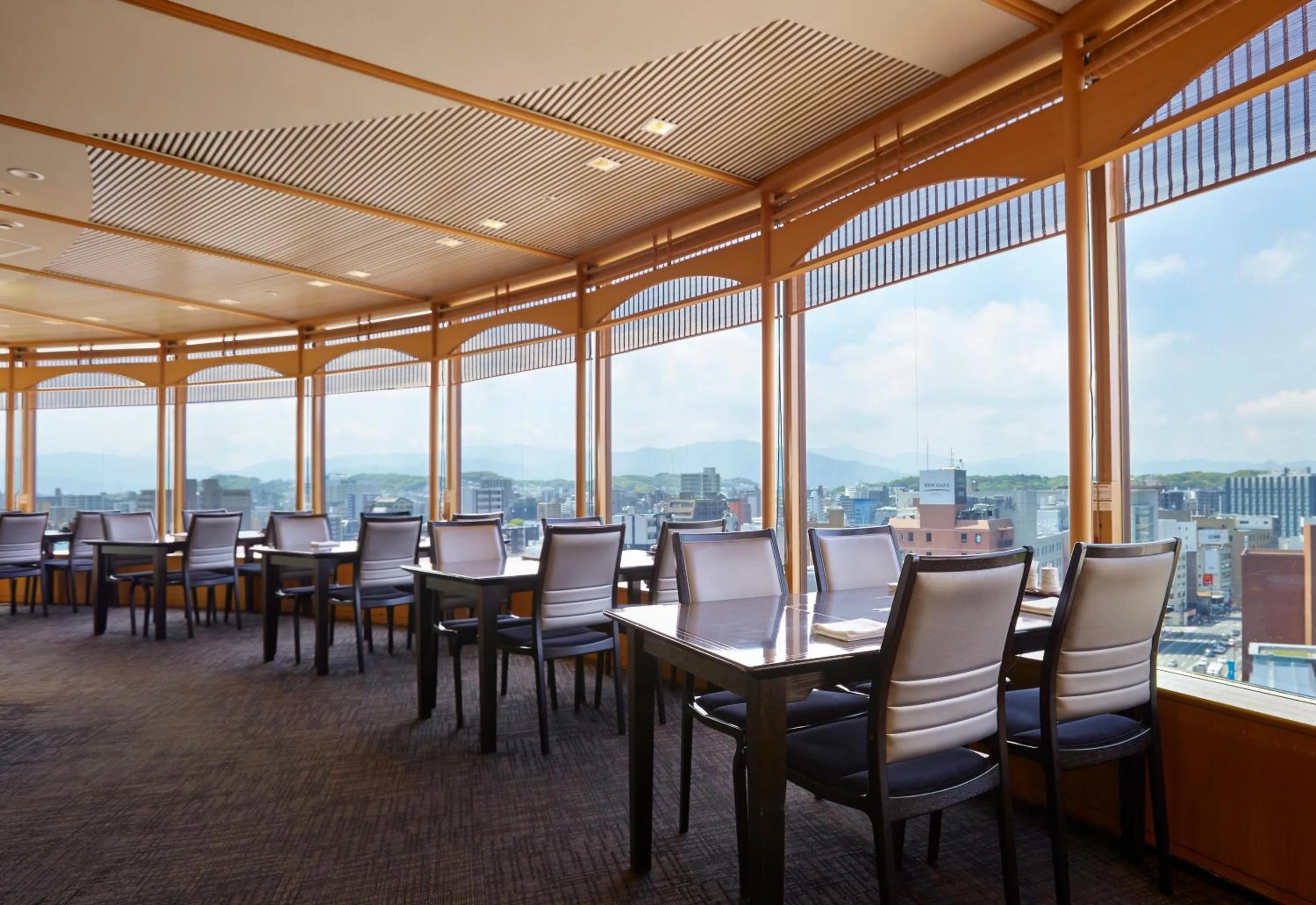 Restaurant/places to eat in Hotel New Otani Hakata