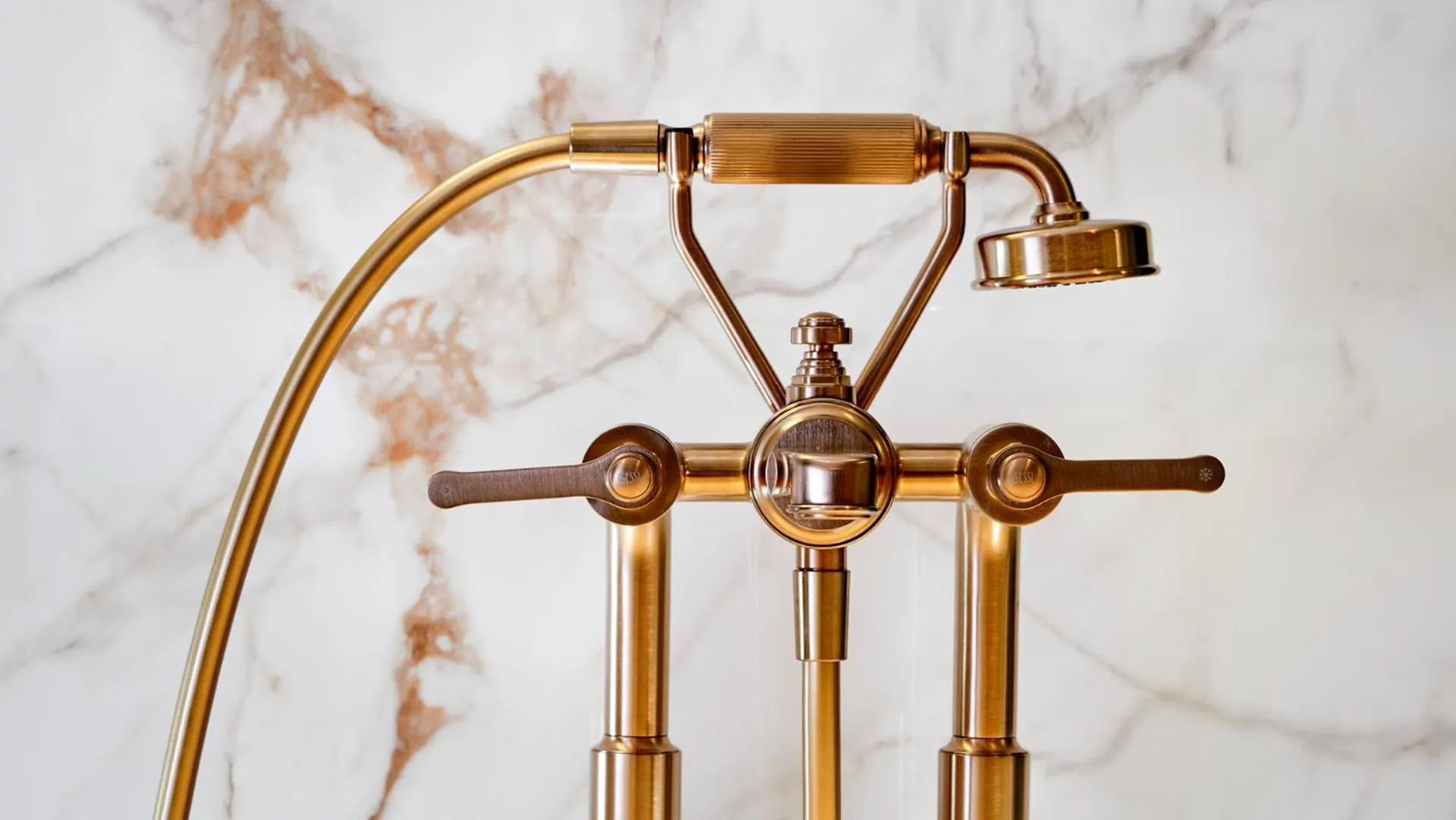 Bathroom in Hotel Taschenbergpalais Kempinski