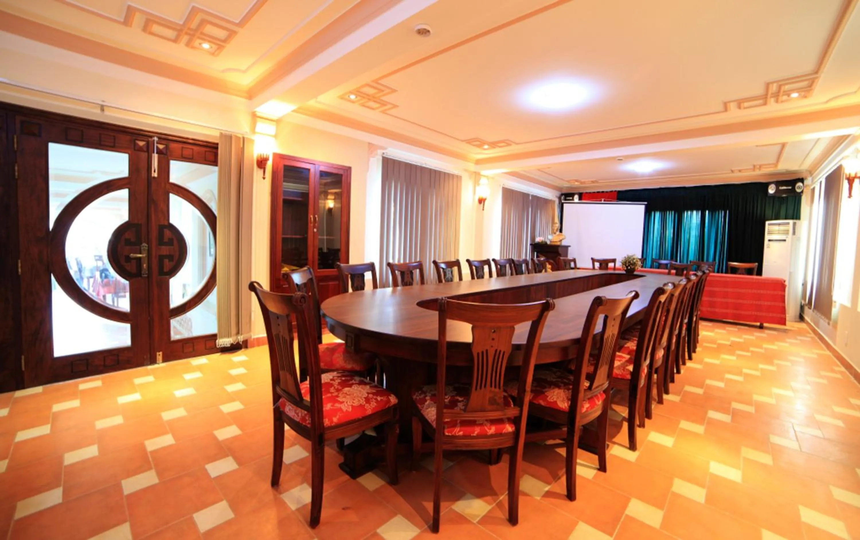 Meeting/conference room in Gold Rooster Resort