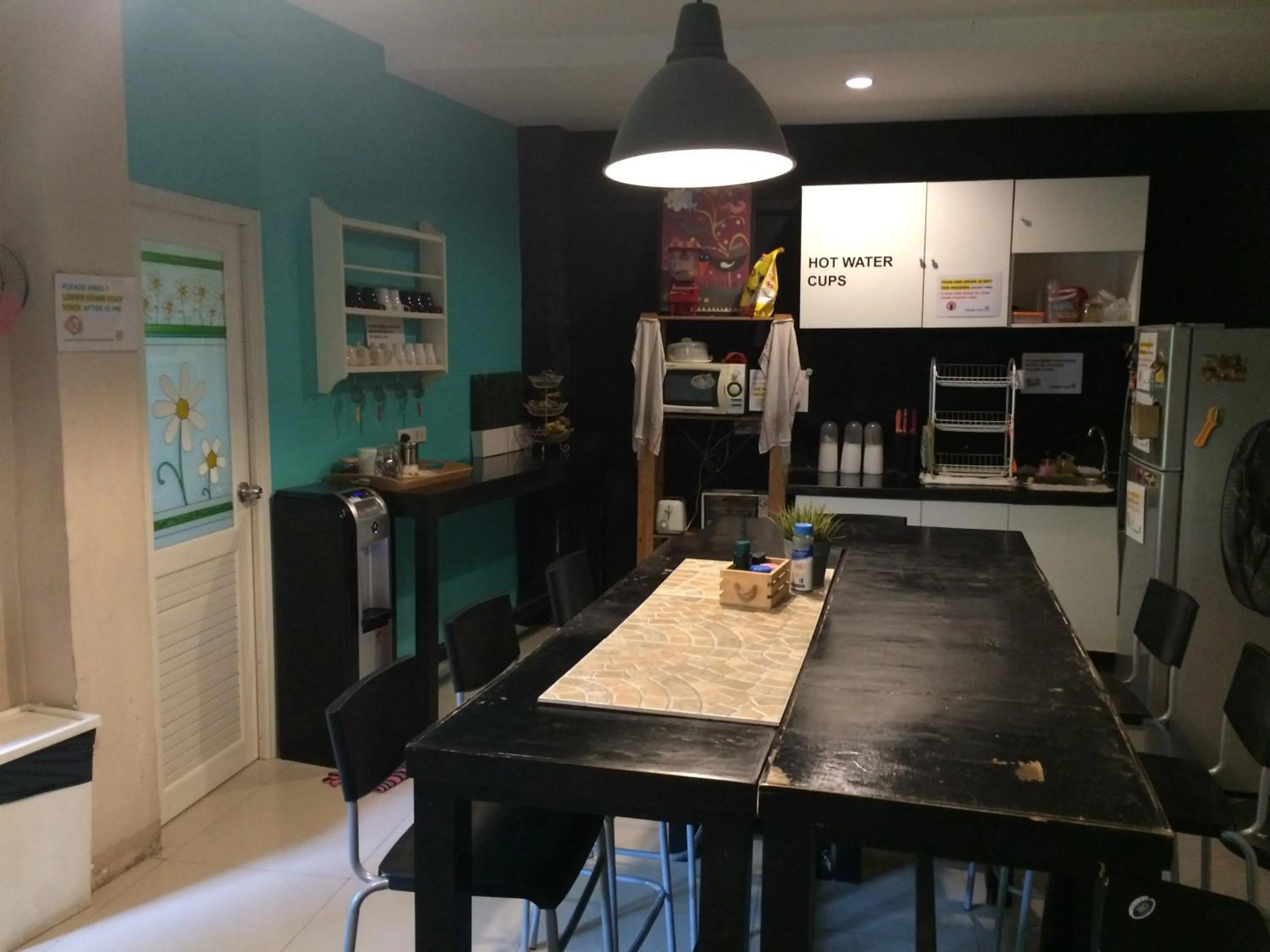 Communal kitchen in VX The Fifty