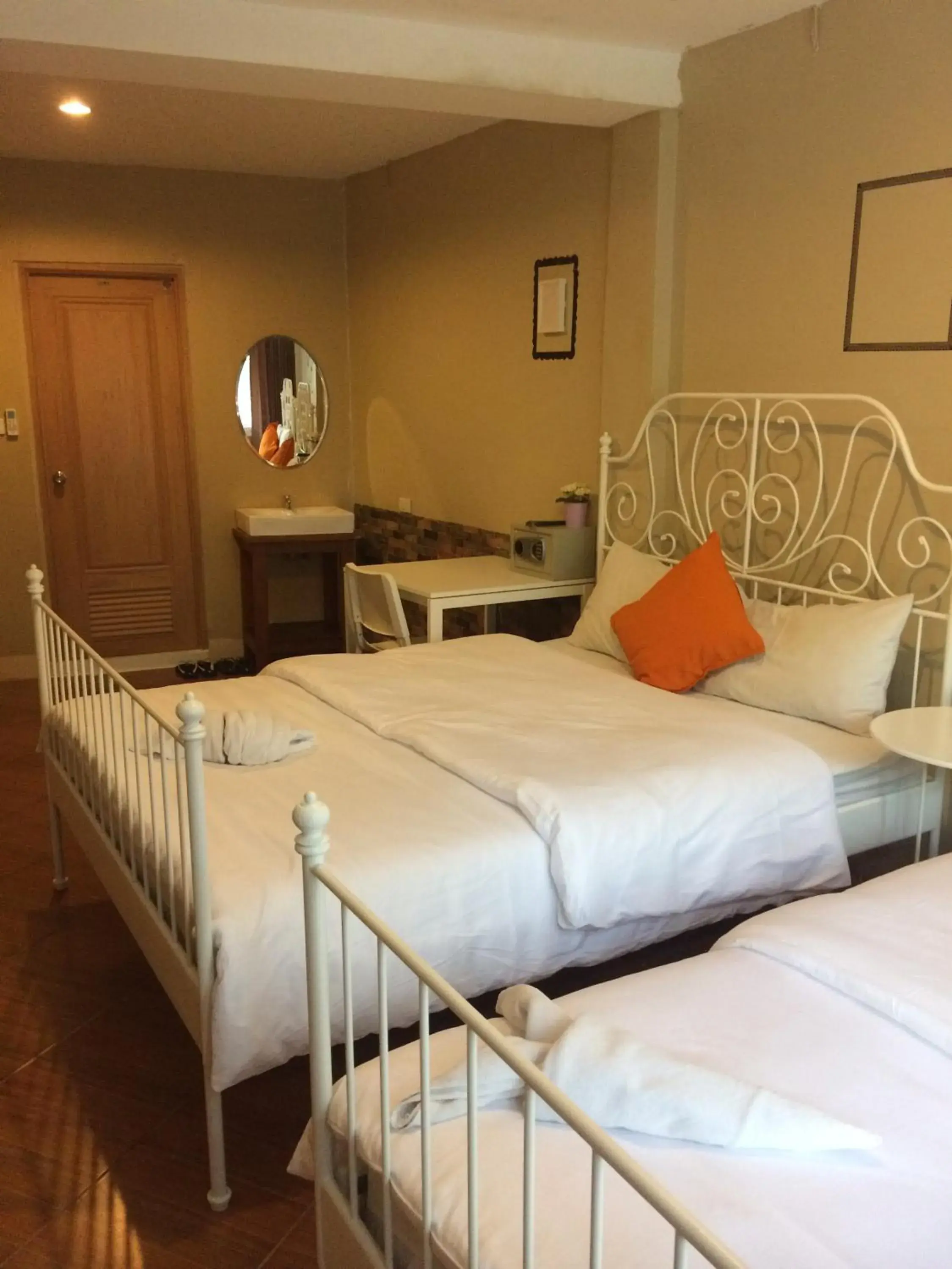 Deluxe Queen Room with Two Queen Beds in VX The Fifty Deluxe Queen Room with Two Queen Beds in VX The Fifty