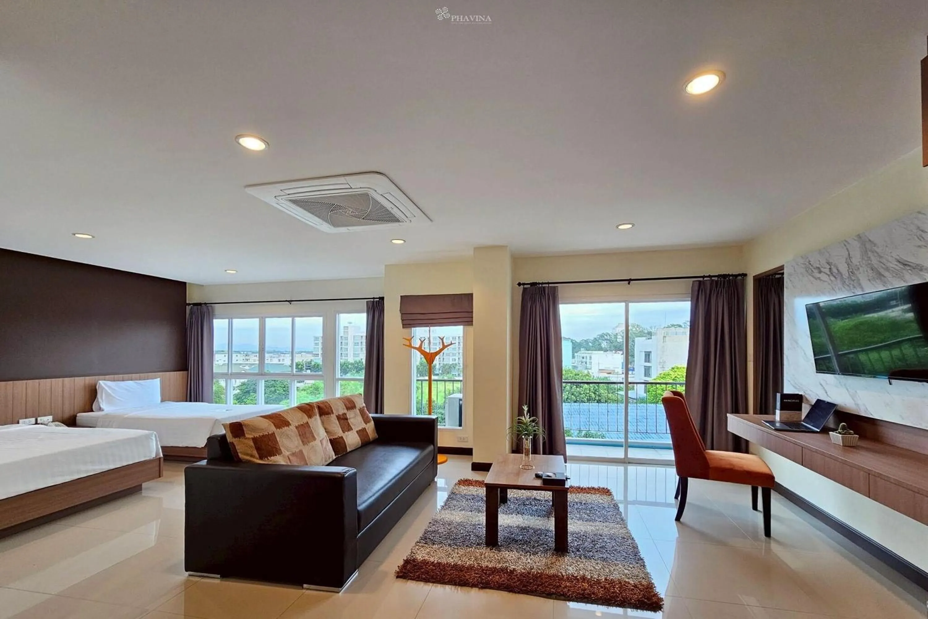 Bed in Phavina Hotel & Grand Boutique Rayong