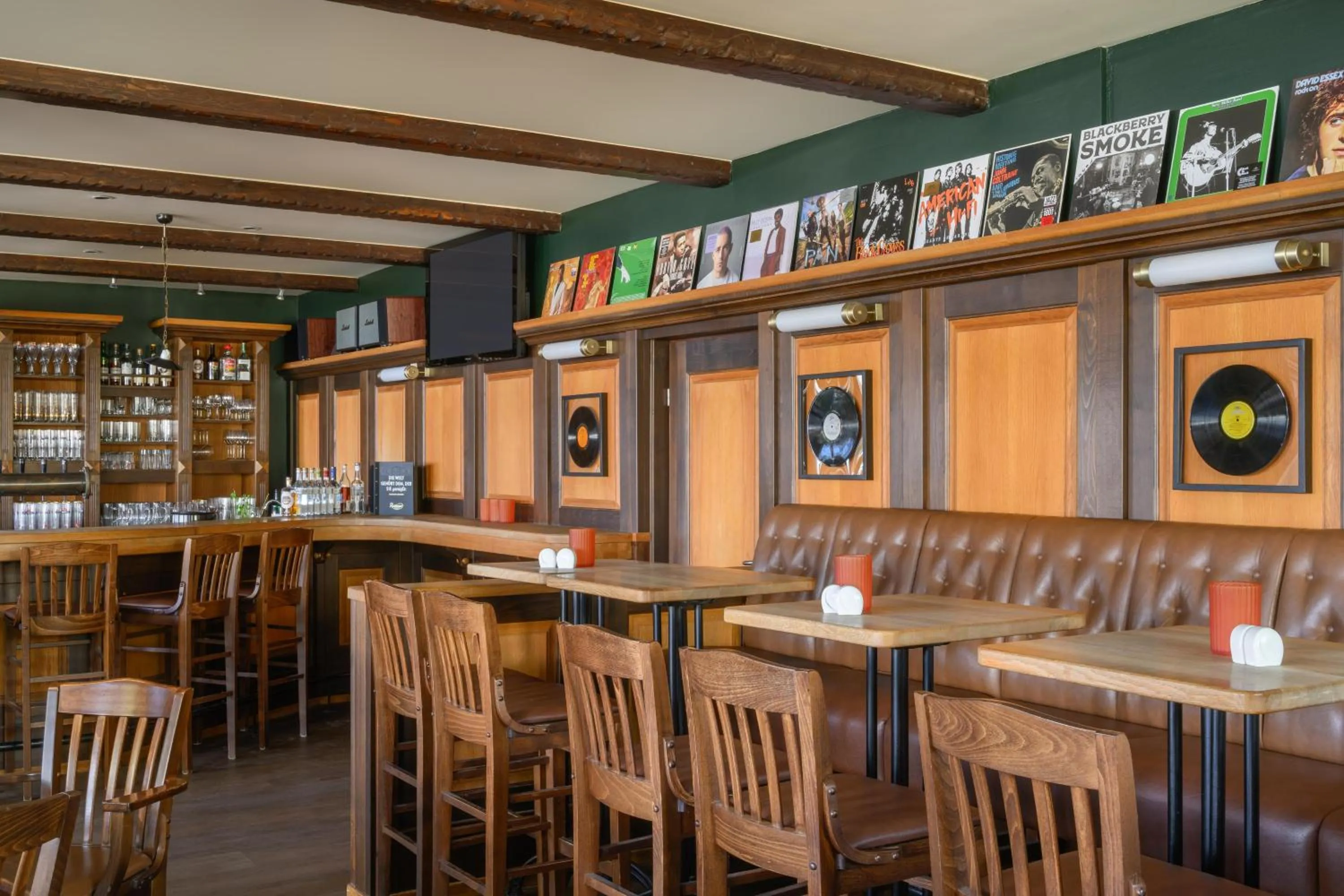 Lounge or bar in IFA Rügen Hotel & Ferienpark