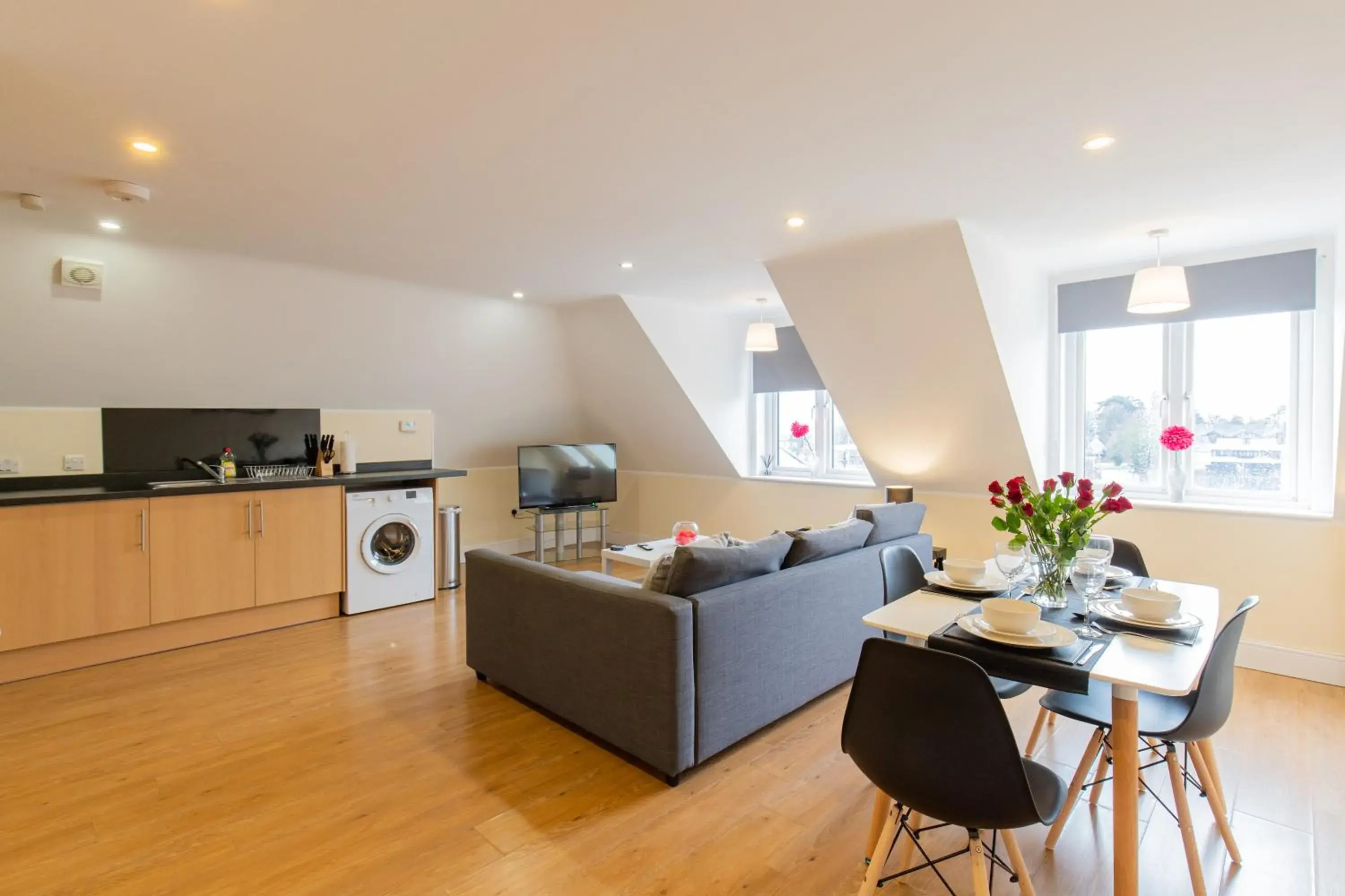 2 Bedroom Penthouse, Clockhouse, Hoddessdon 2 Bedroom Penthouse, Clockhouse, Hoddessdon