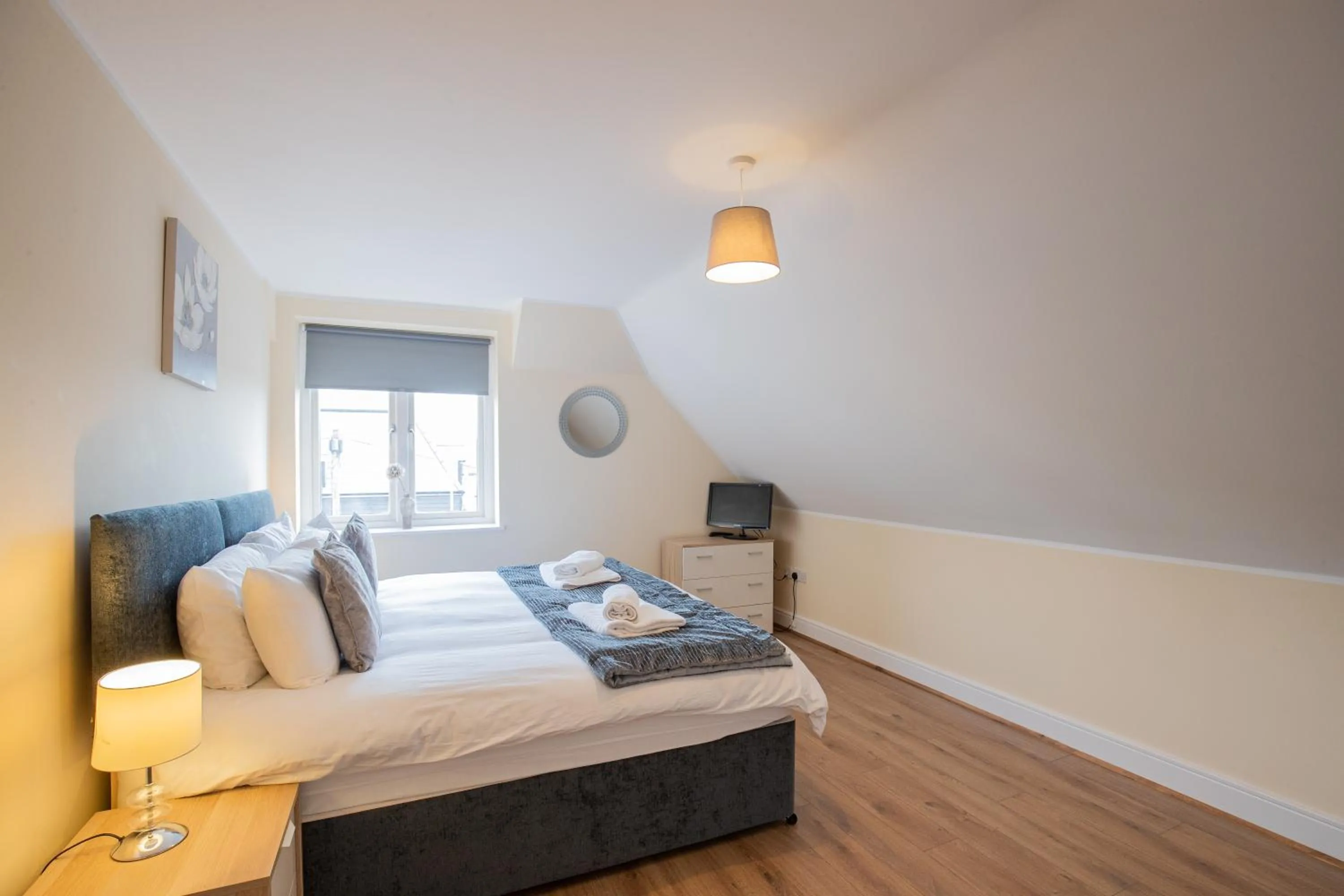 Other, Bed in 2 Bedroom Penthouse, Clockhouse, Hoddessdon