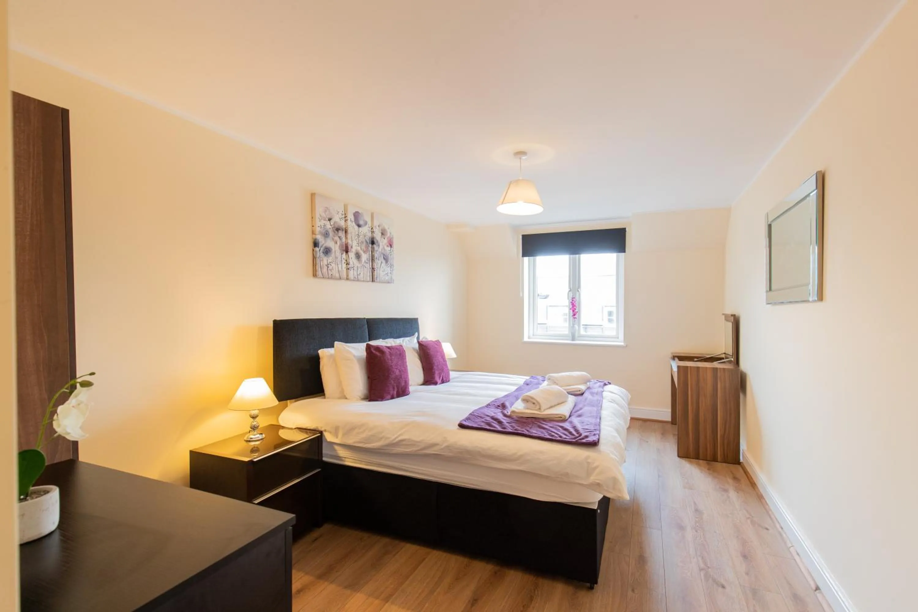 Other, Bed in 2 Bedroom Penthouse, Clockhouse, Hoddessdon