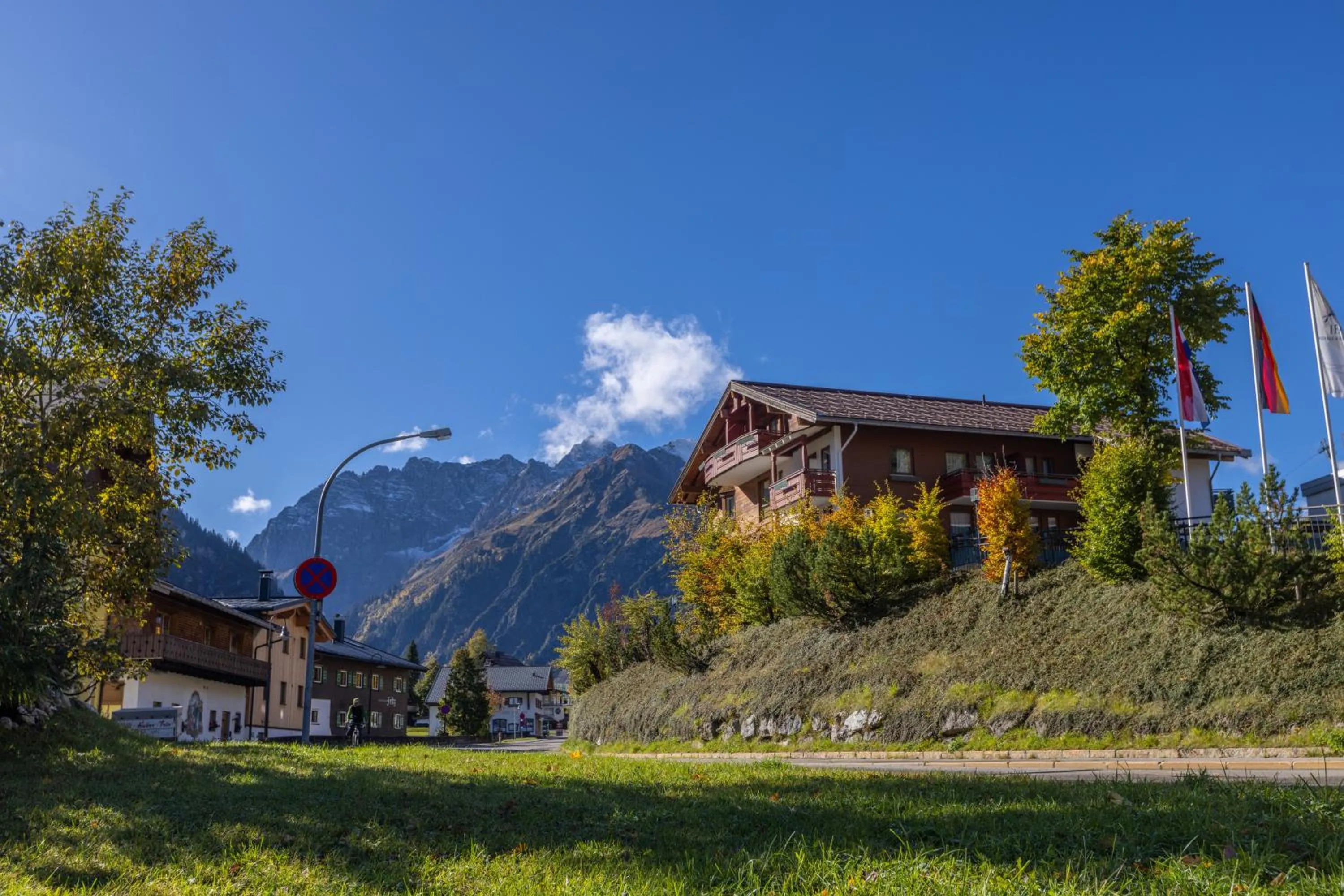 Facade/entrance in IFA Alpenrose Hotel Kleinwalsertal