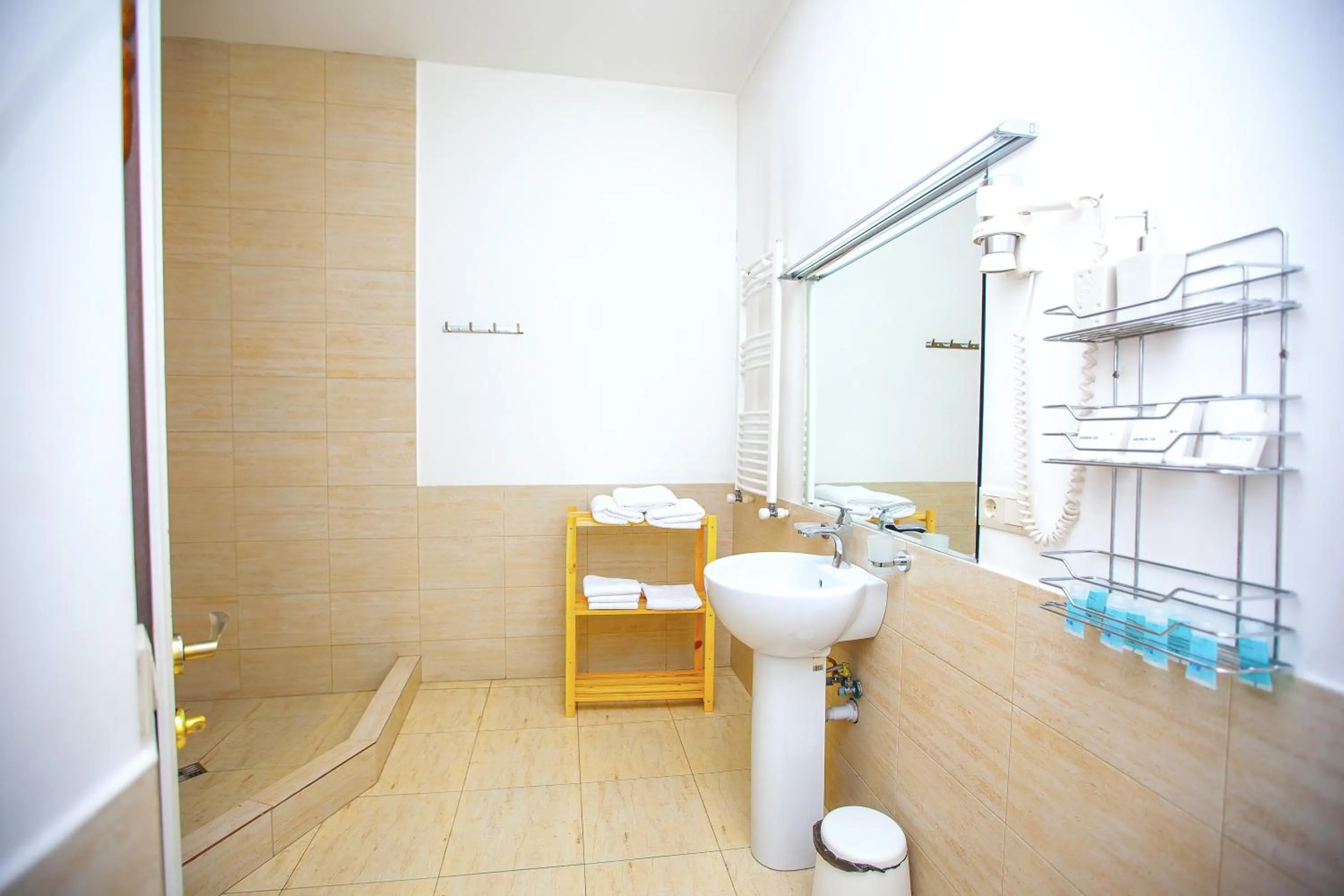 Bathroom in Rustaveli Hotel