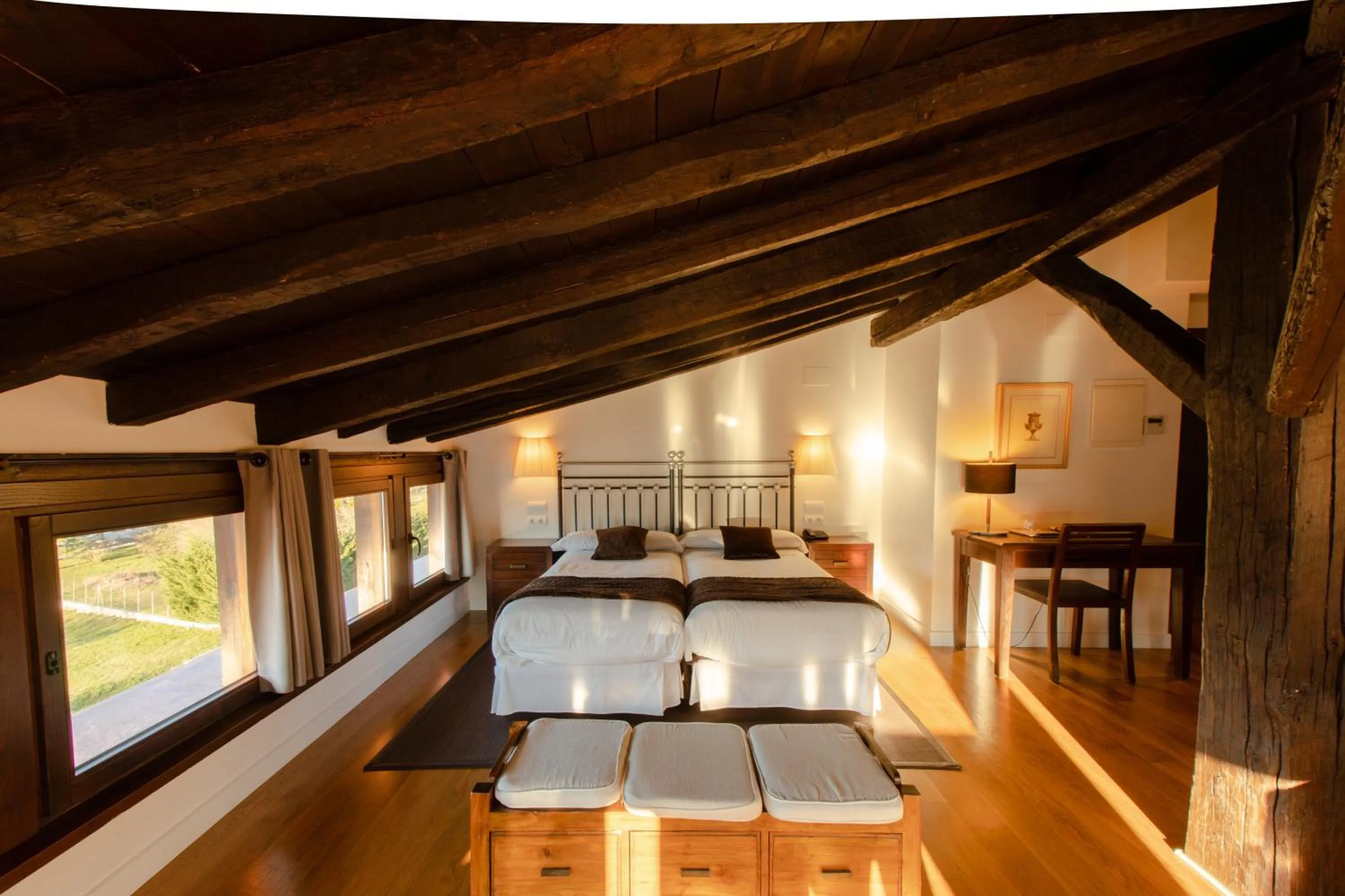 Bed in Hotel Torre Zumeltzegi