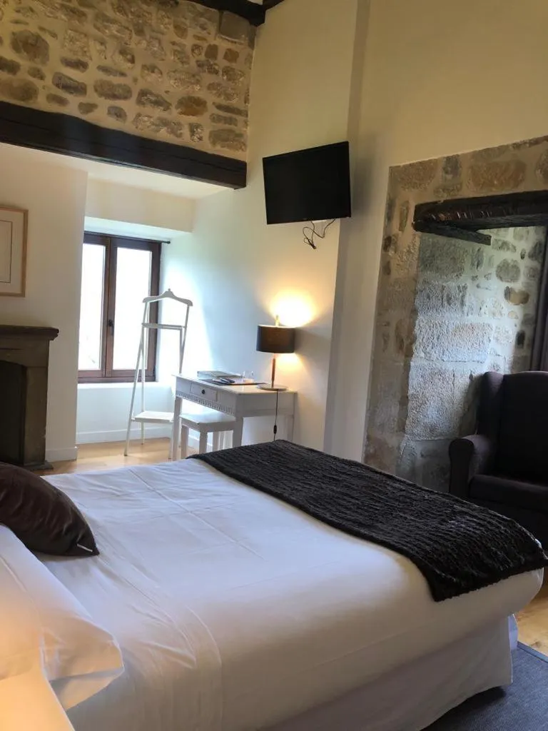 Photo of the whole room, Bed in Hotel Torre Zumeltzegi